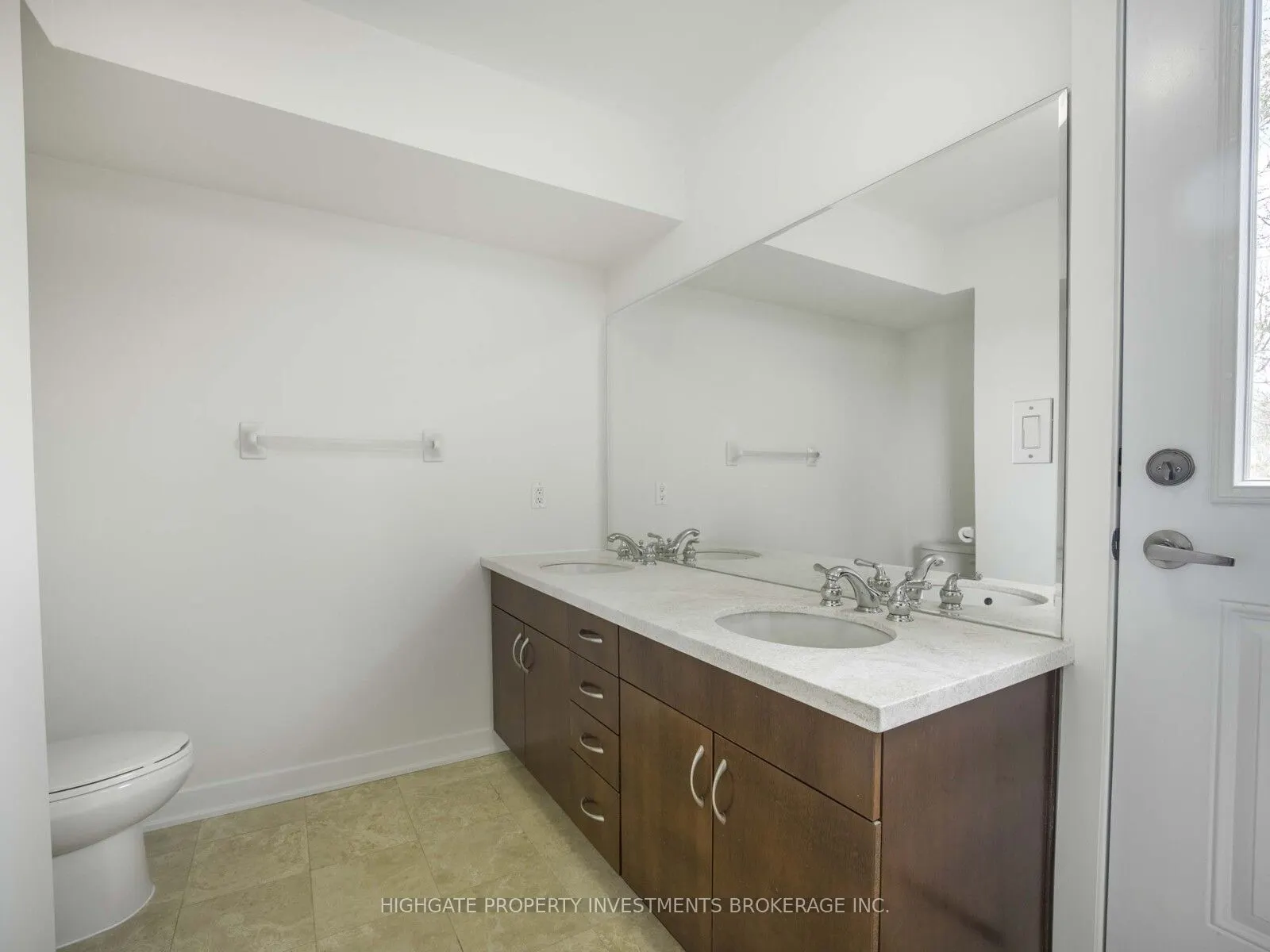 106 Mitchell Avenue