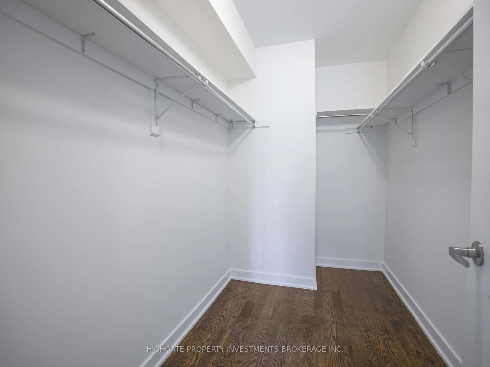 106 Mitchell Avenue