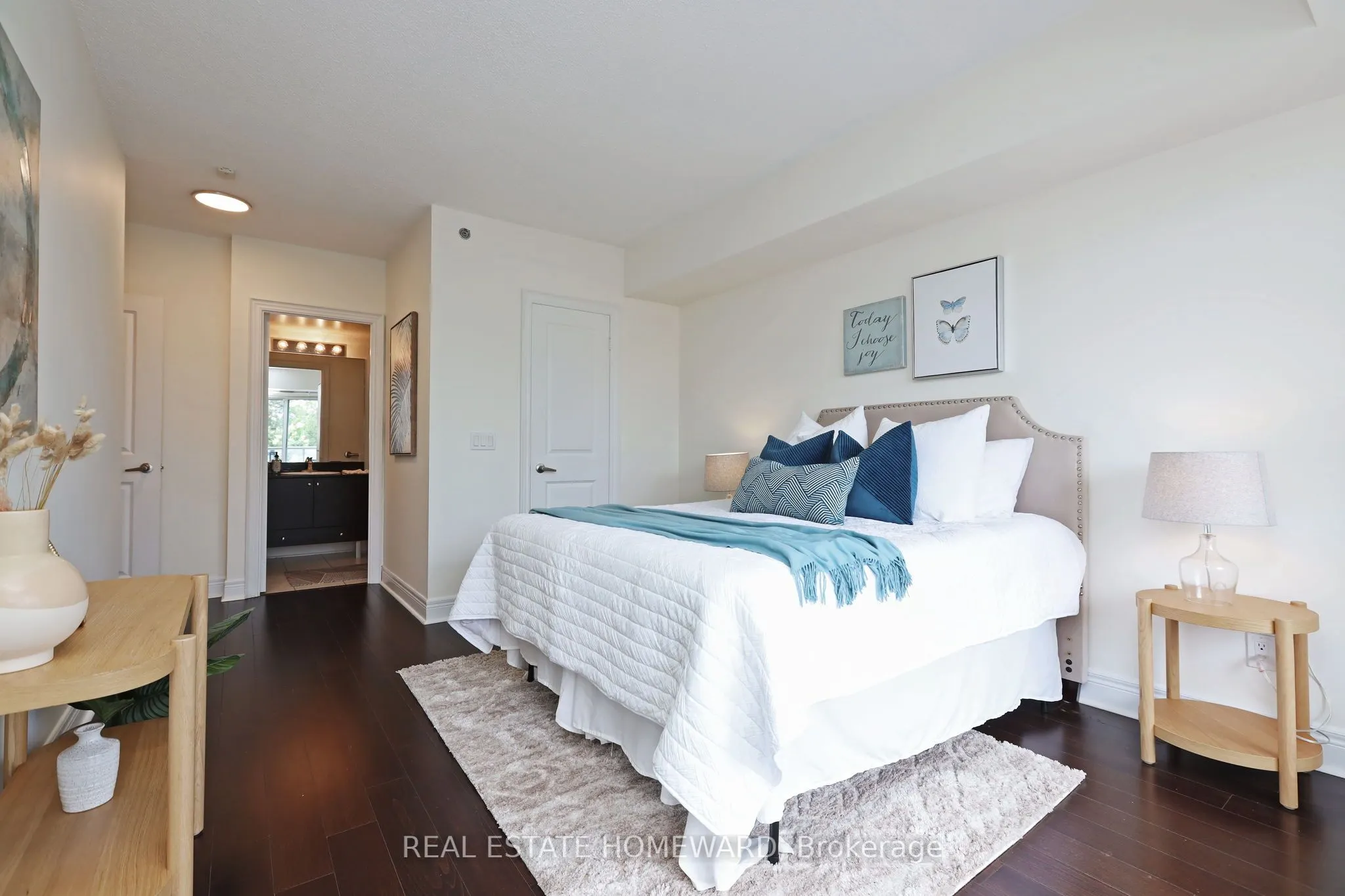 701 Sheppard Avenue W, #302