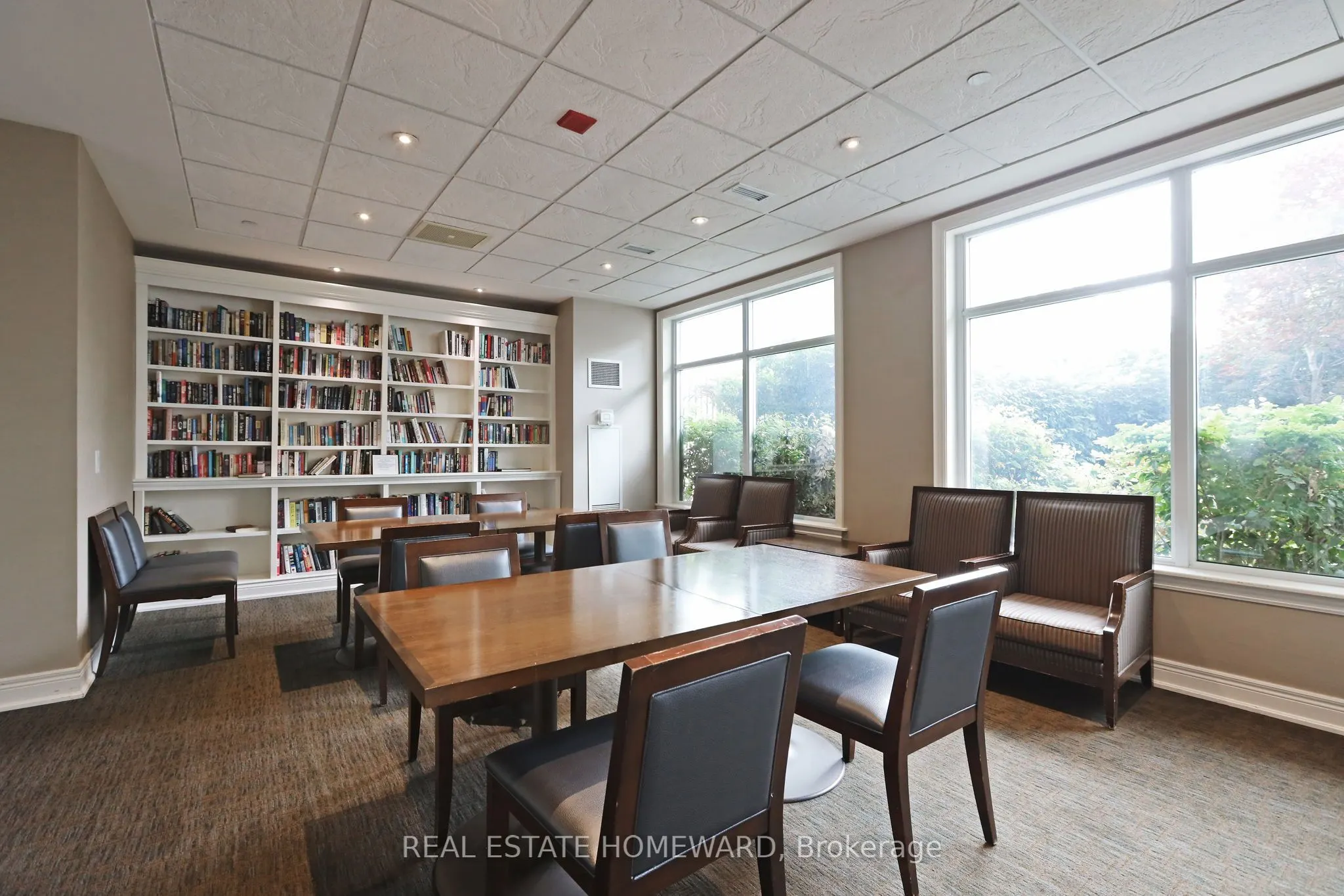 701 Sheppard Avenue W, #302