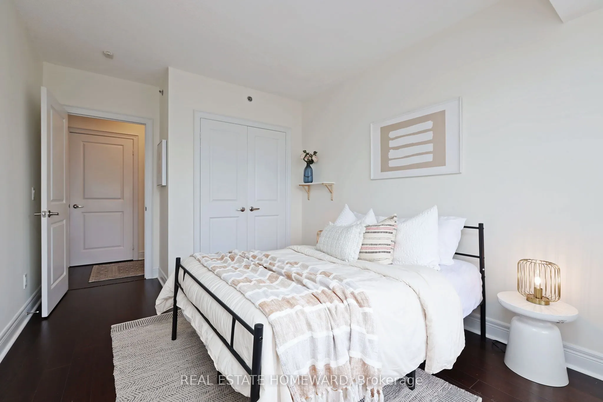 701 Sheppard Avenue W, #302