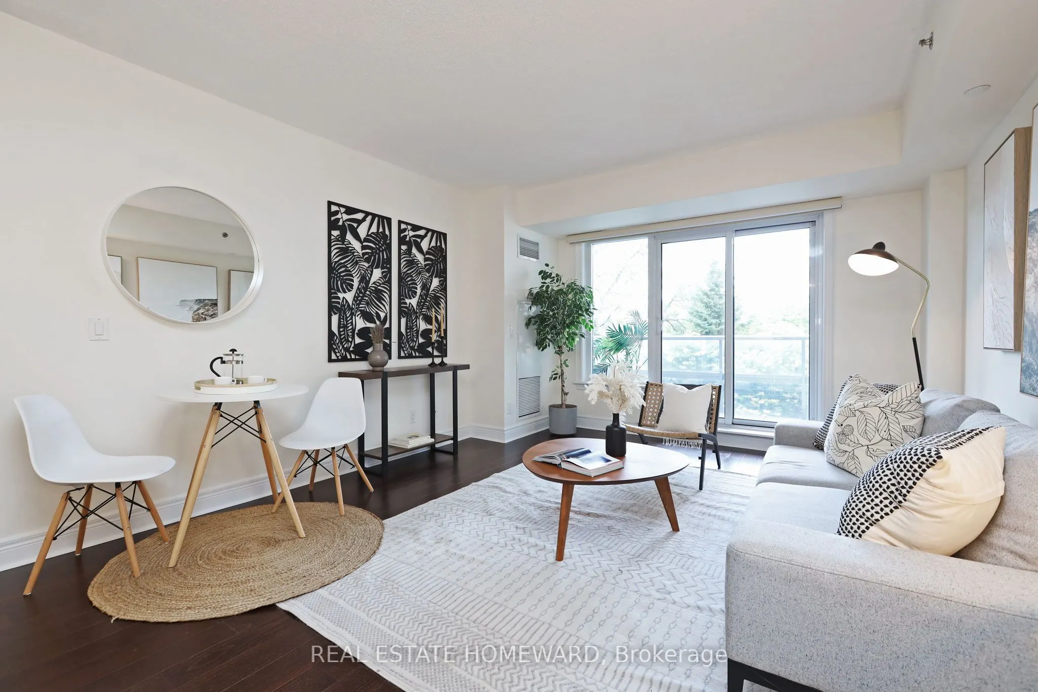 701 Sheppard Avenue W, #302