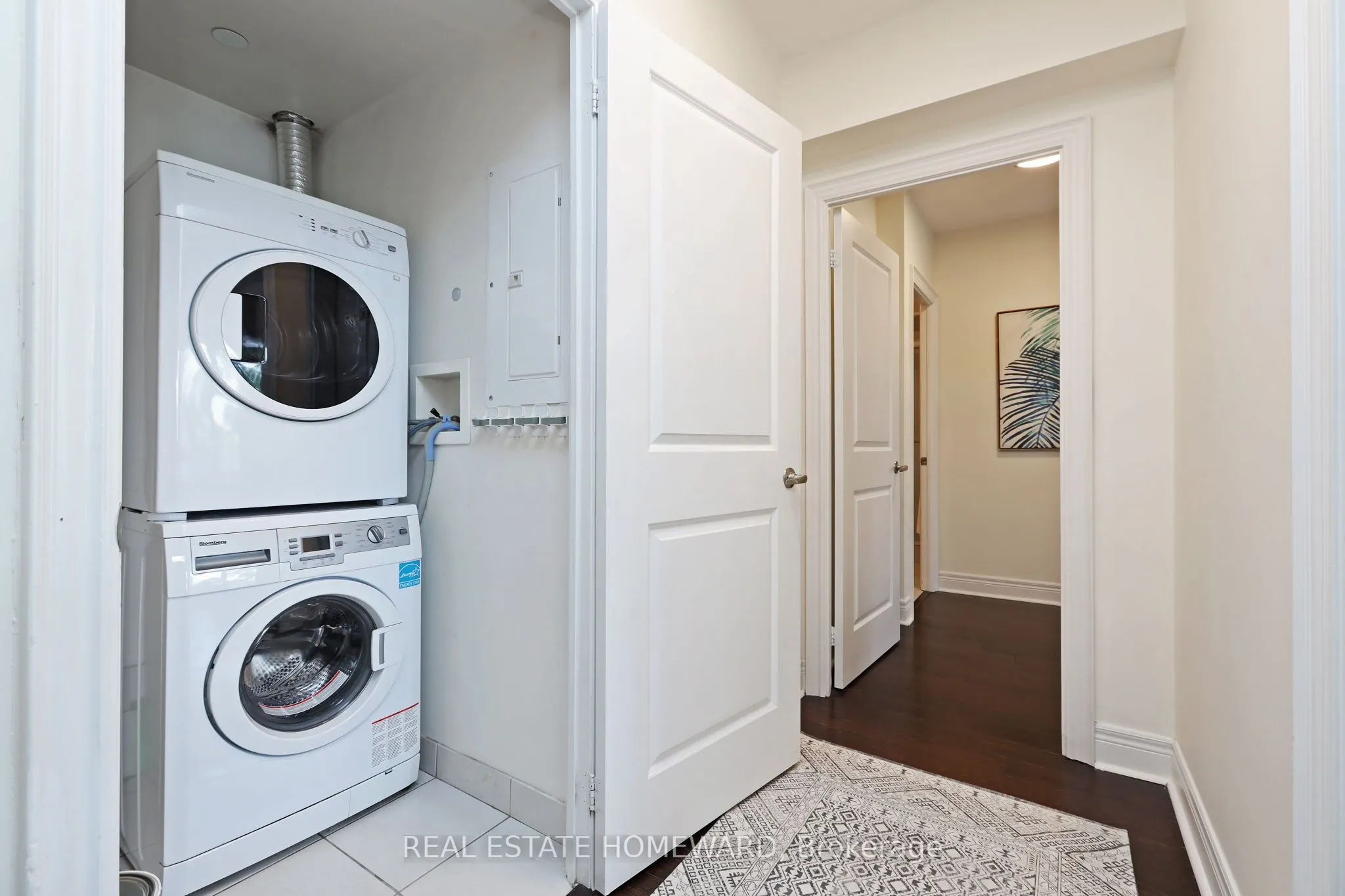 701 Sheppard Avenue W, #302
