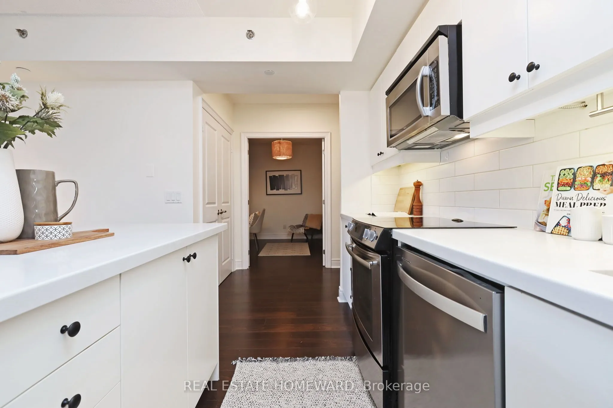 701 Sheppard Avenue W, #302
