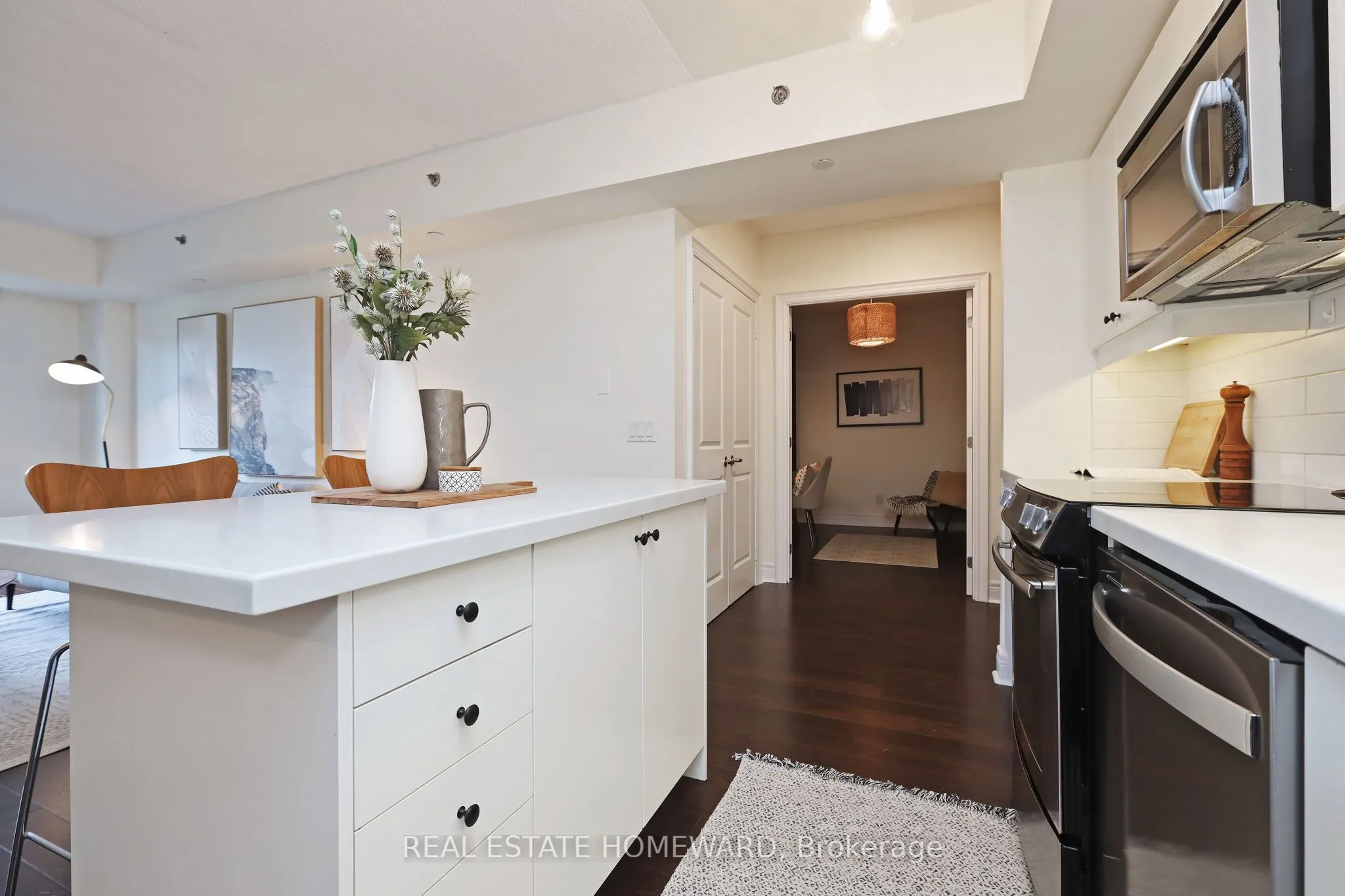 701 Sheppard Avenue W, #302