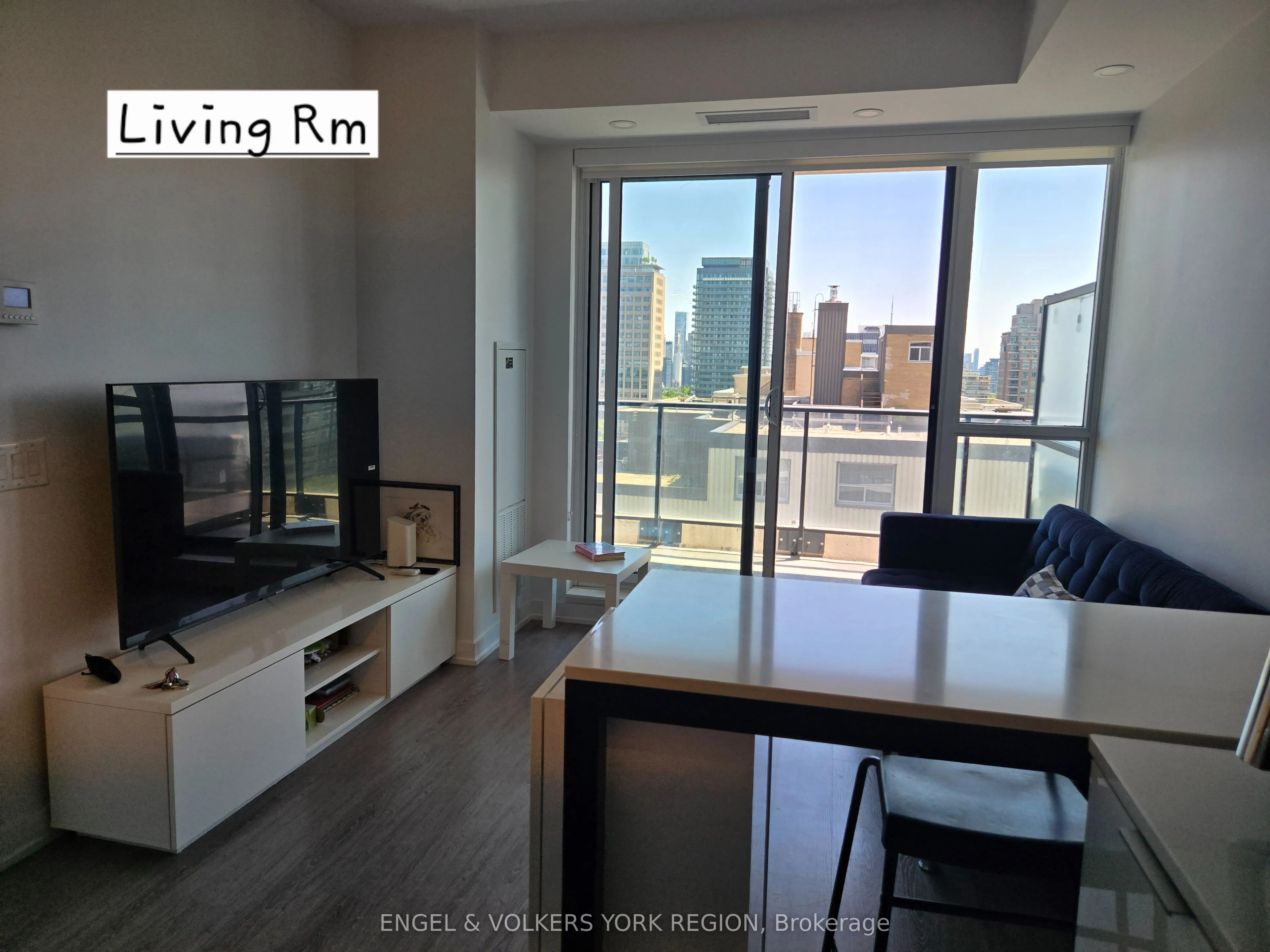 609 Avenue Road #1105