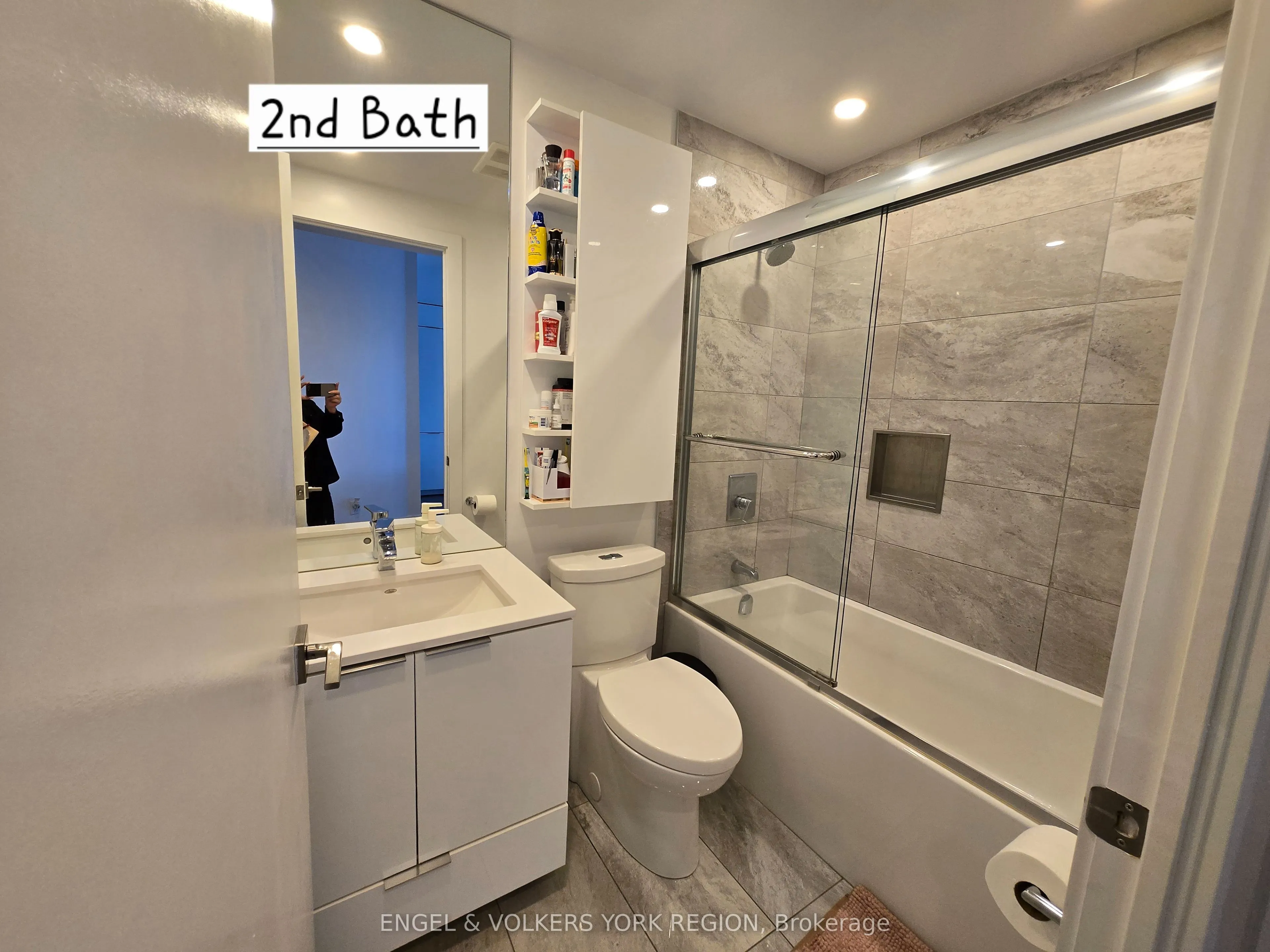 609 Avenue Road #1105