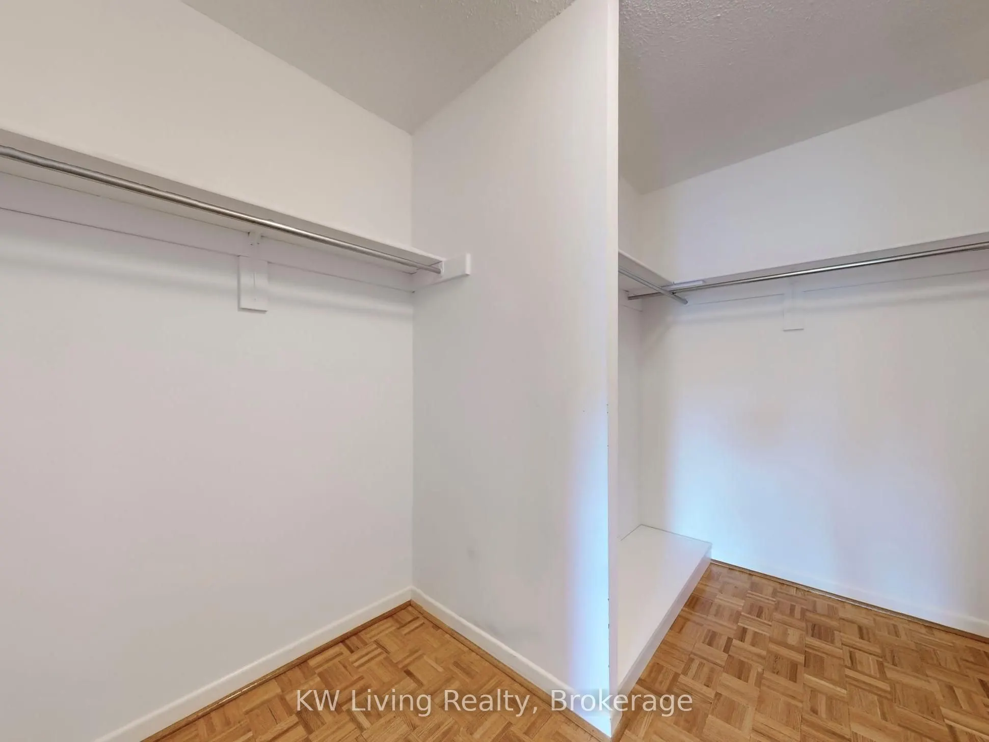 62 Wellesley Street W, #1206