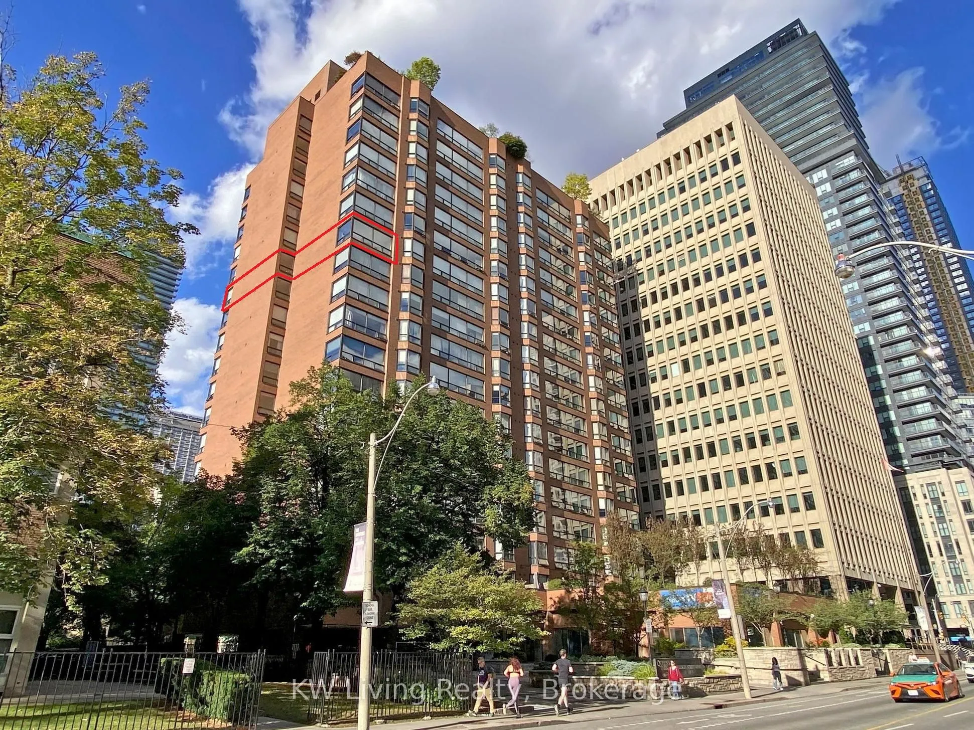 62 Wellesley Street W, #1206