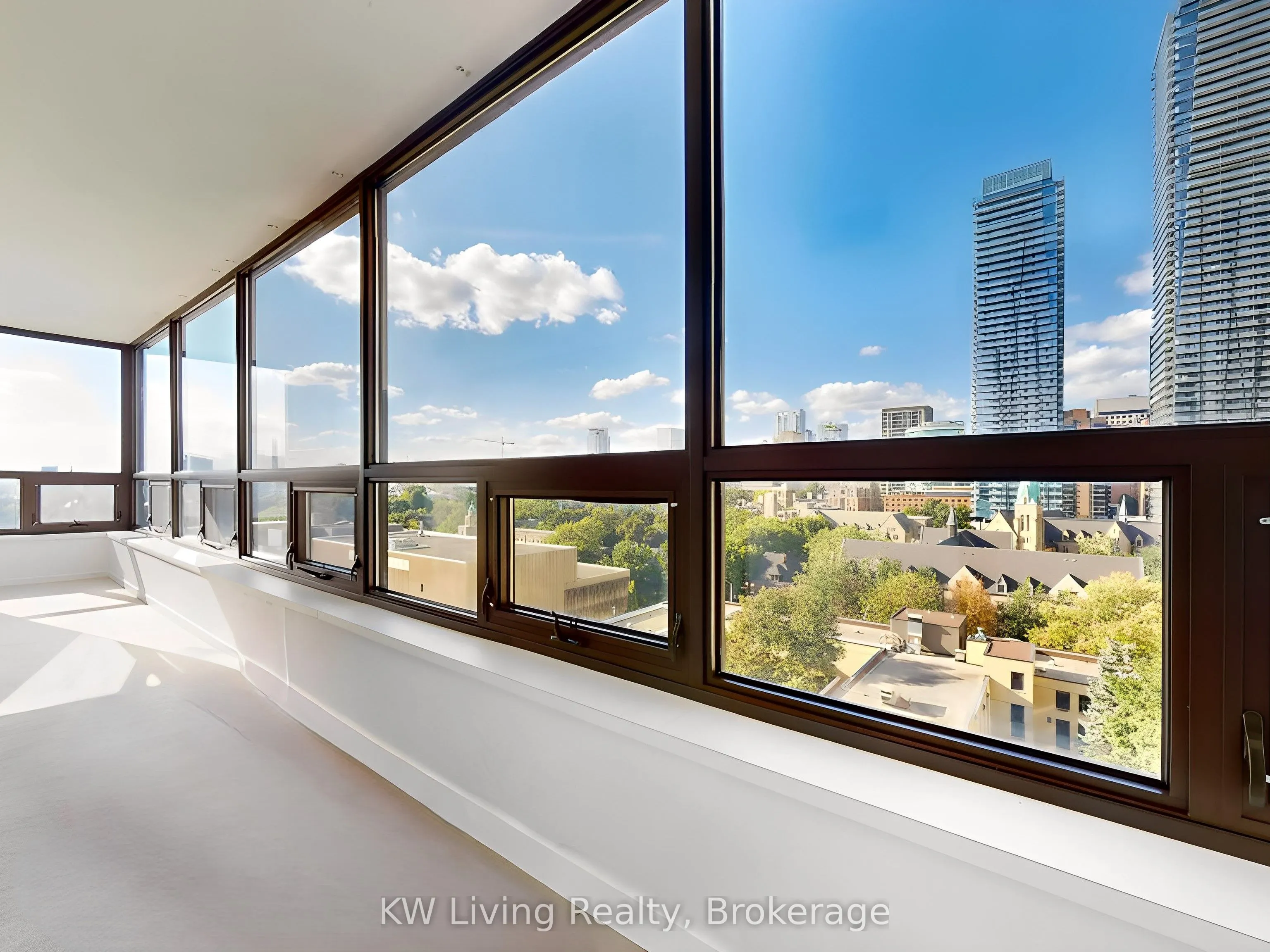 62 Wellesley Street W, #1206
