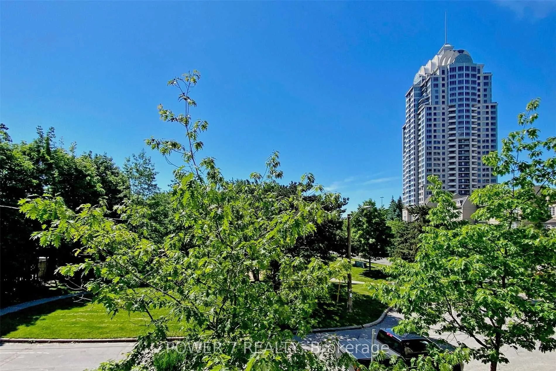 15 Rean Drive, #204