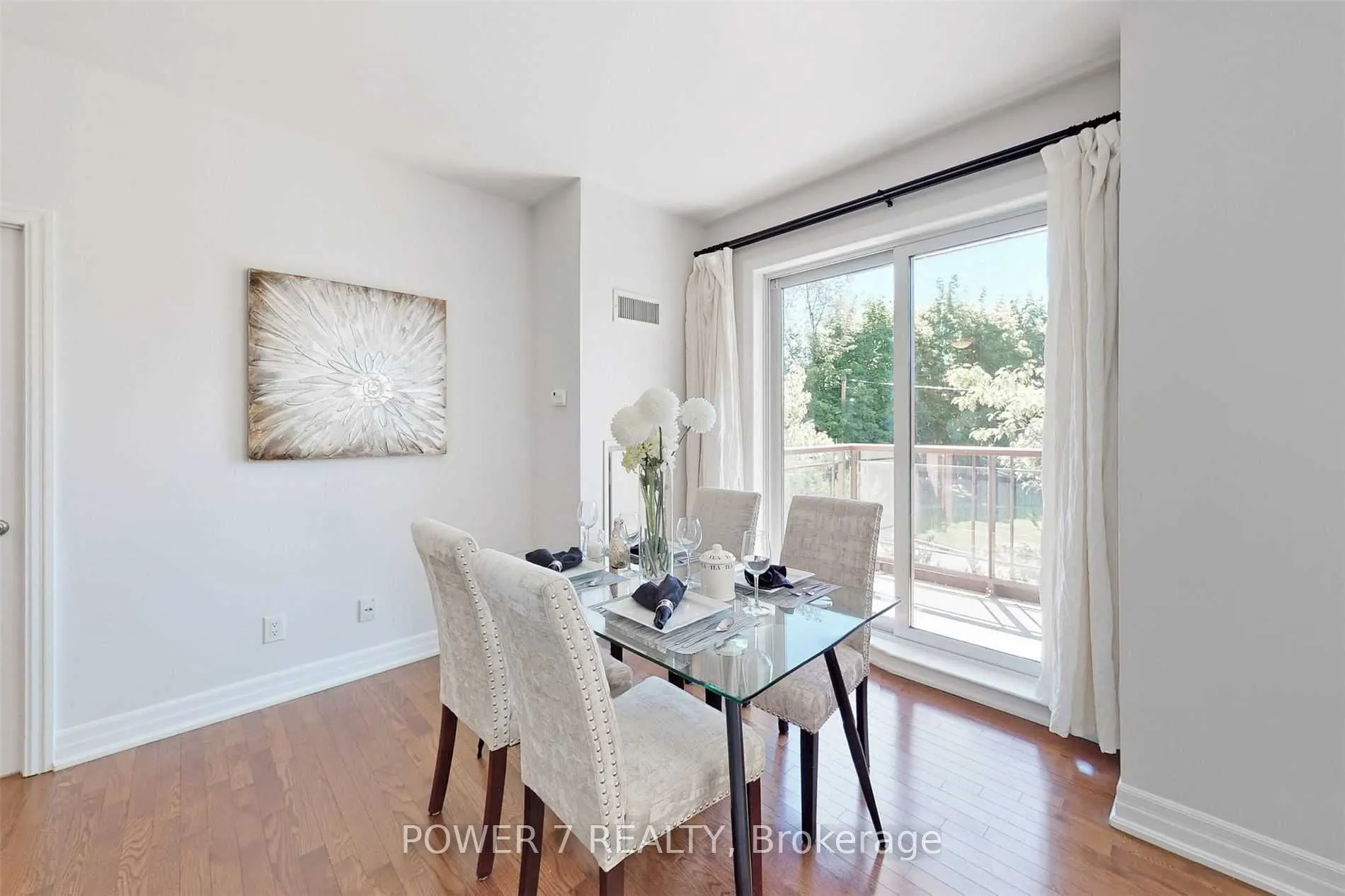 15 Rean Drive, #204