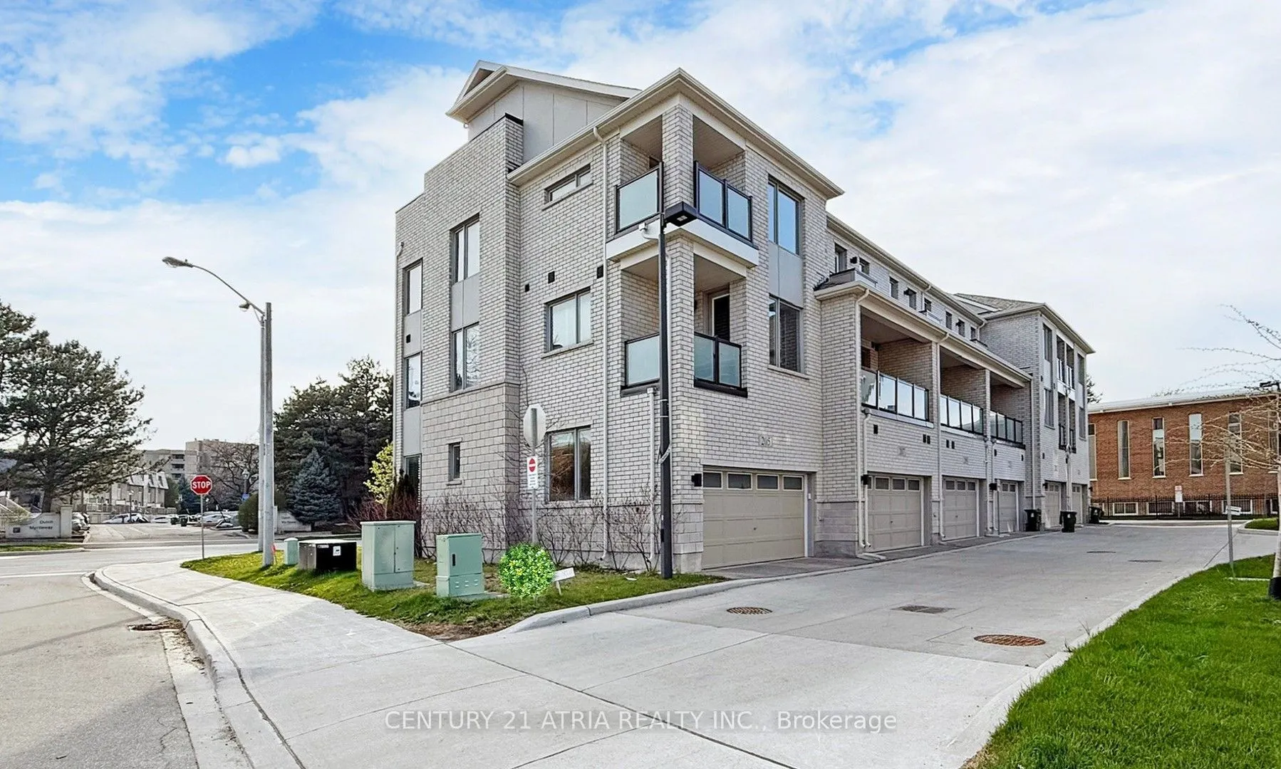 205 The Donway East