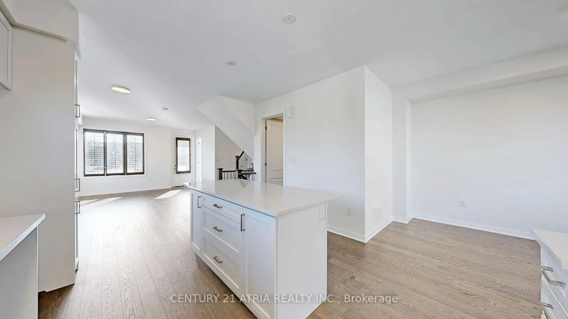 205 The Donway East