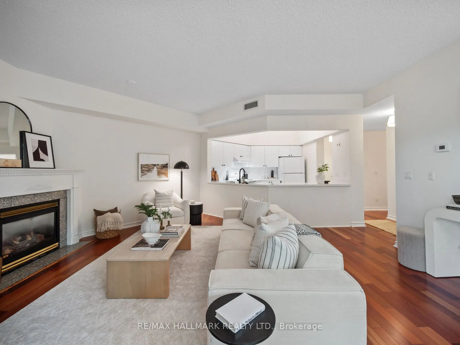 211 Randolph Road, #413