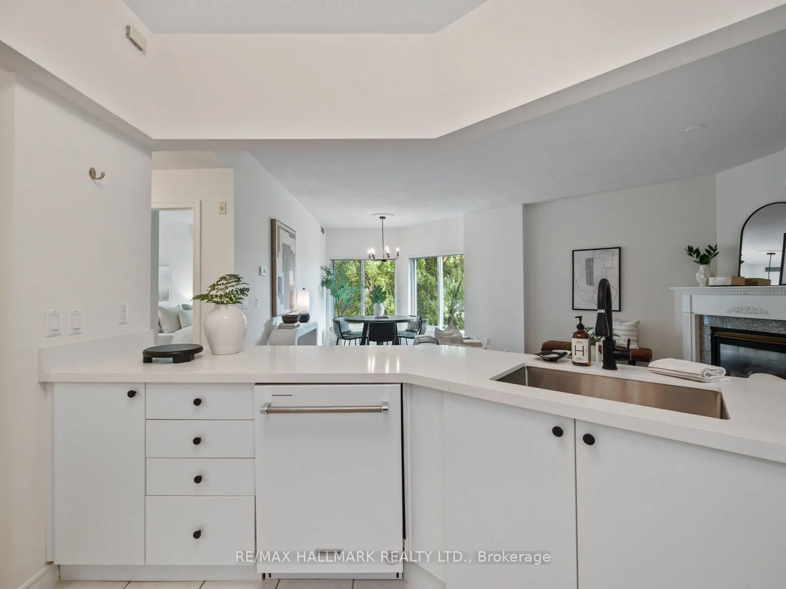 211 Randolph Road, #413