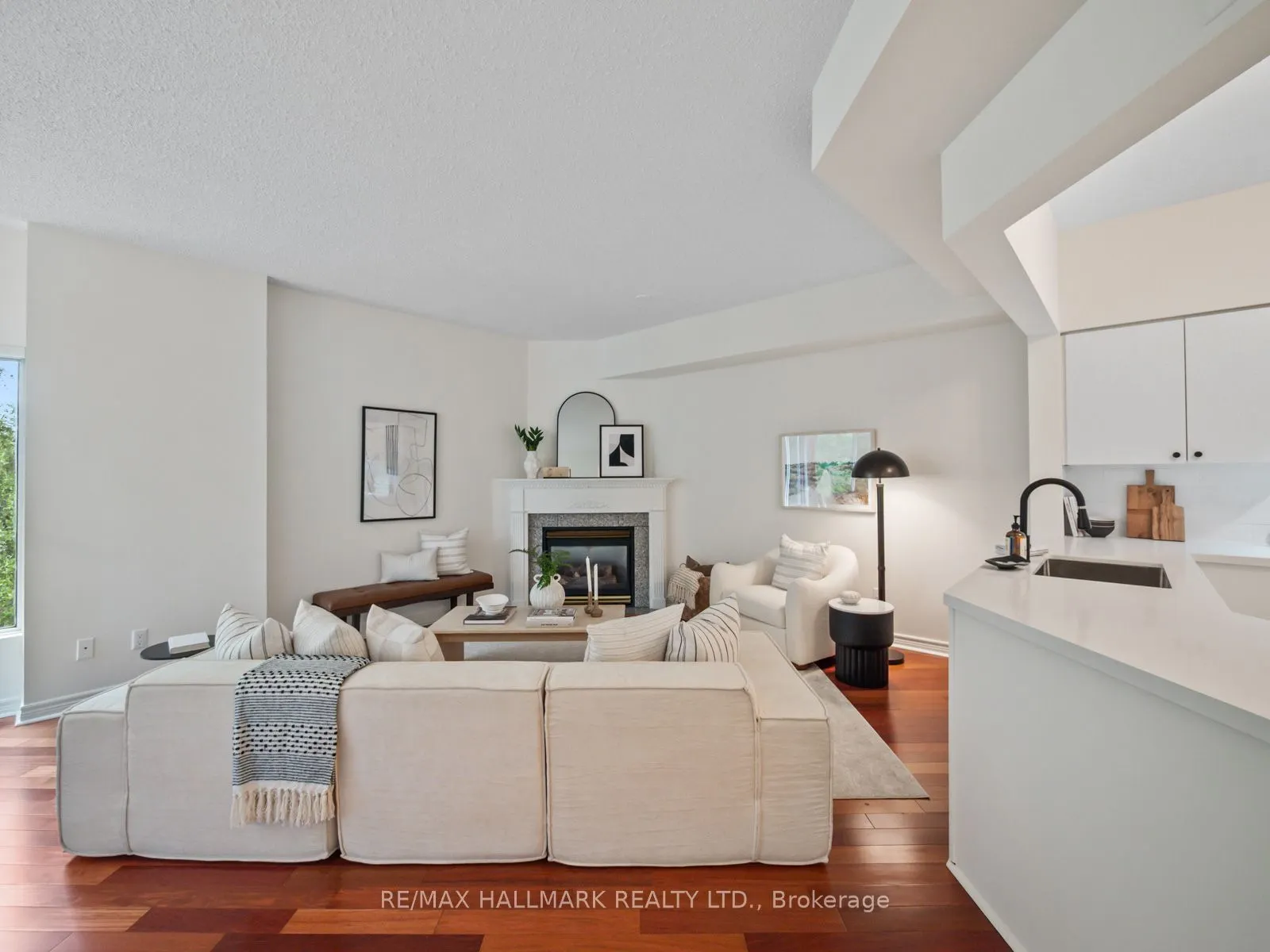 211 Randolph Road, #413