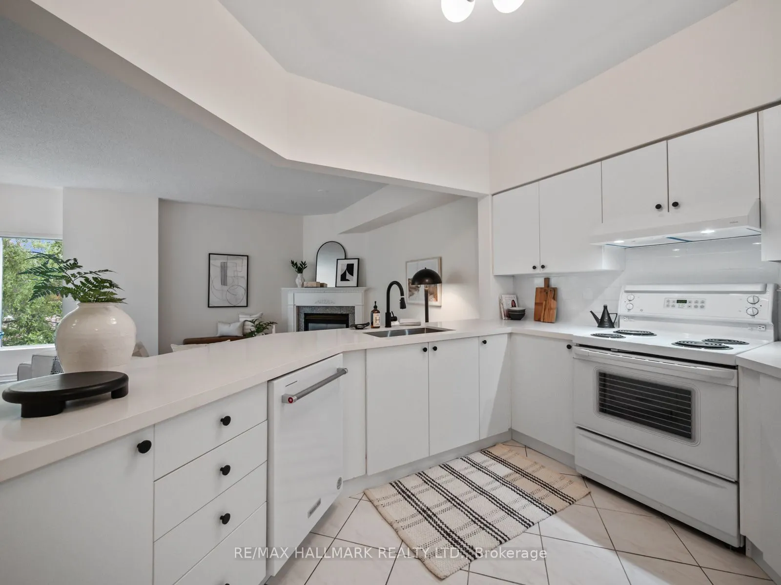 211 Randolph Road, #413