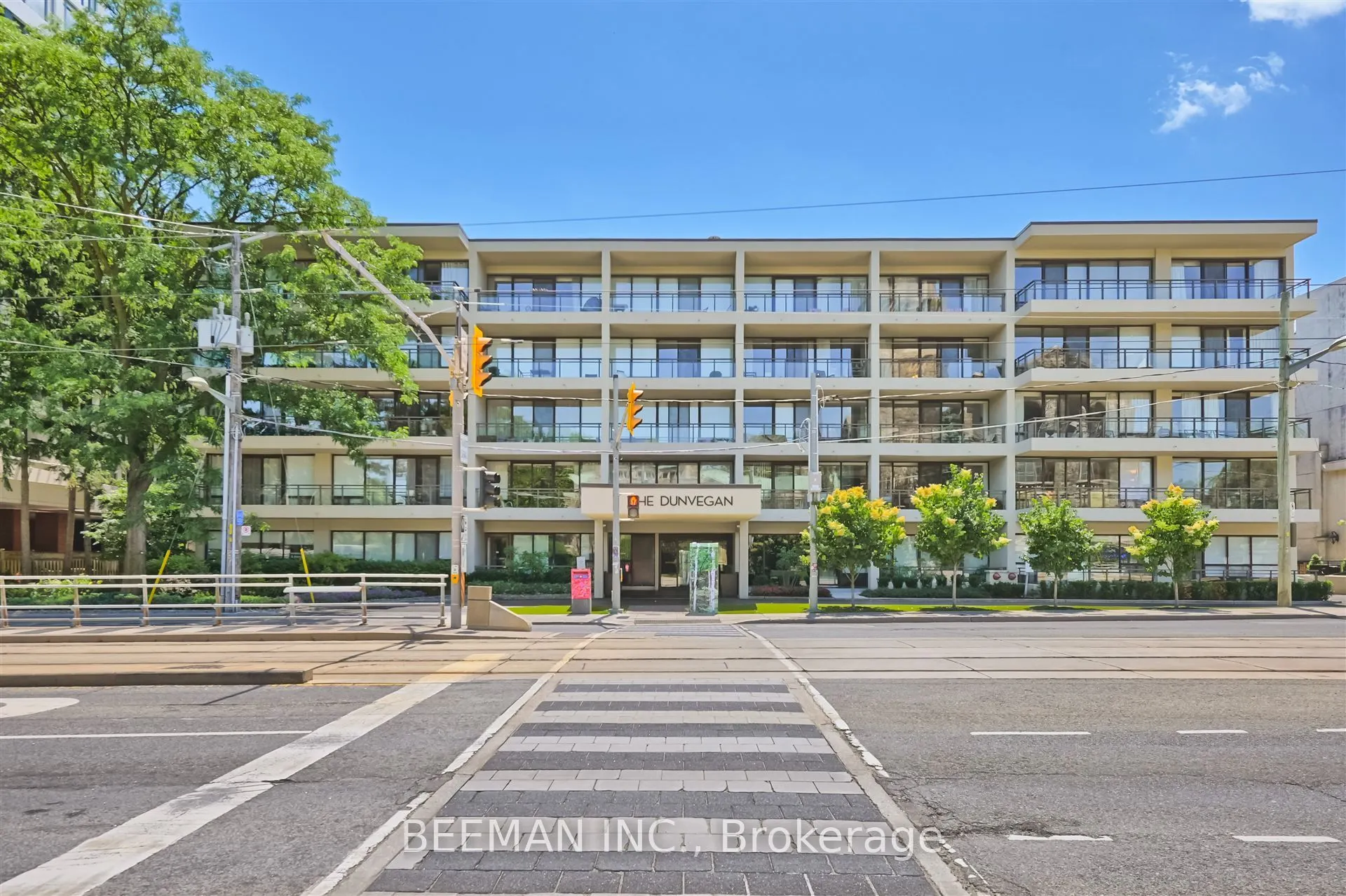 235 St Clair Avenue W, #109