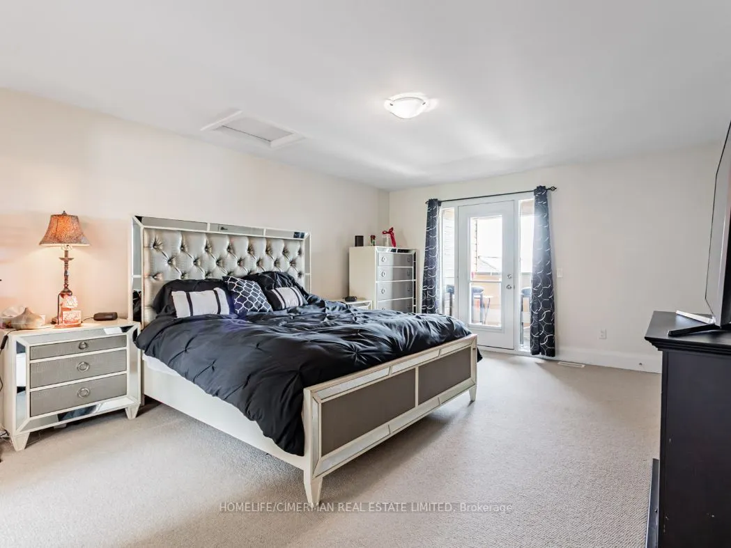 7 Kenneth Wood Crescent