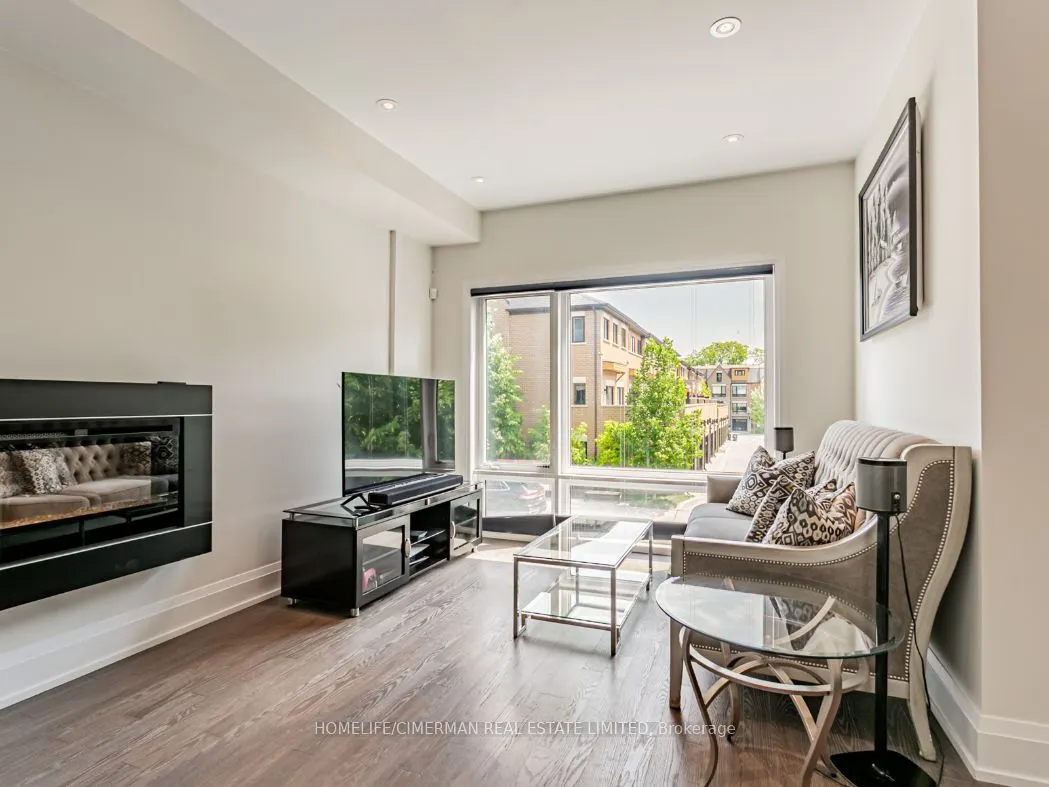 7 Kenneth Wood Crescent