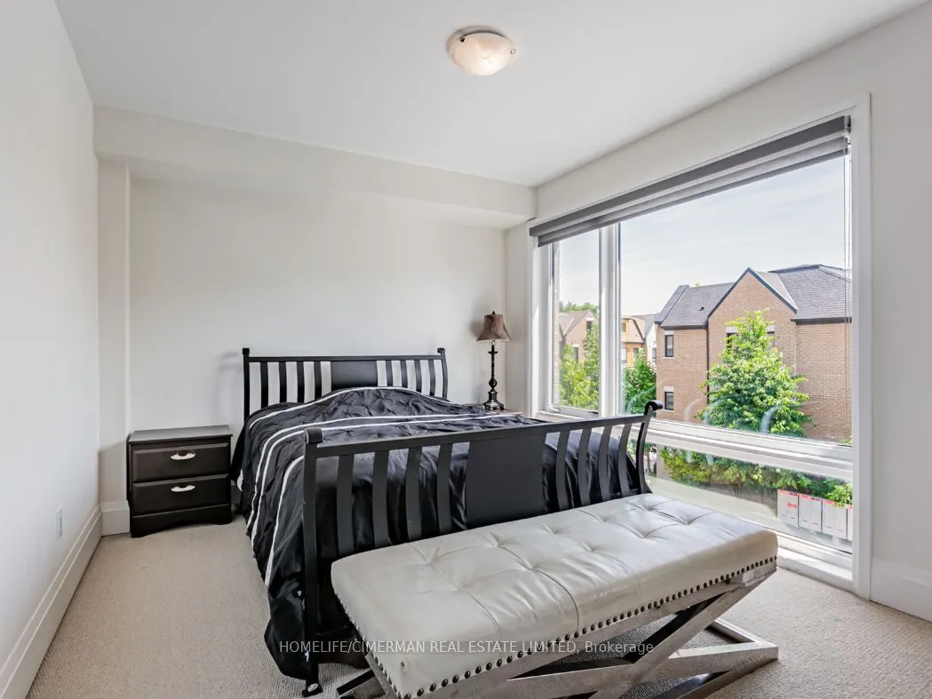 7 Kenneth Wood Crescent