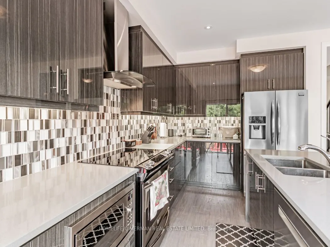 7 Kenneth Wood Crescent