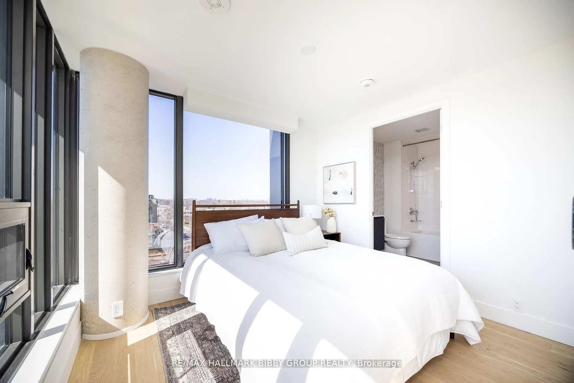 1414 Bayview Avenue, #701