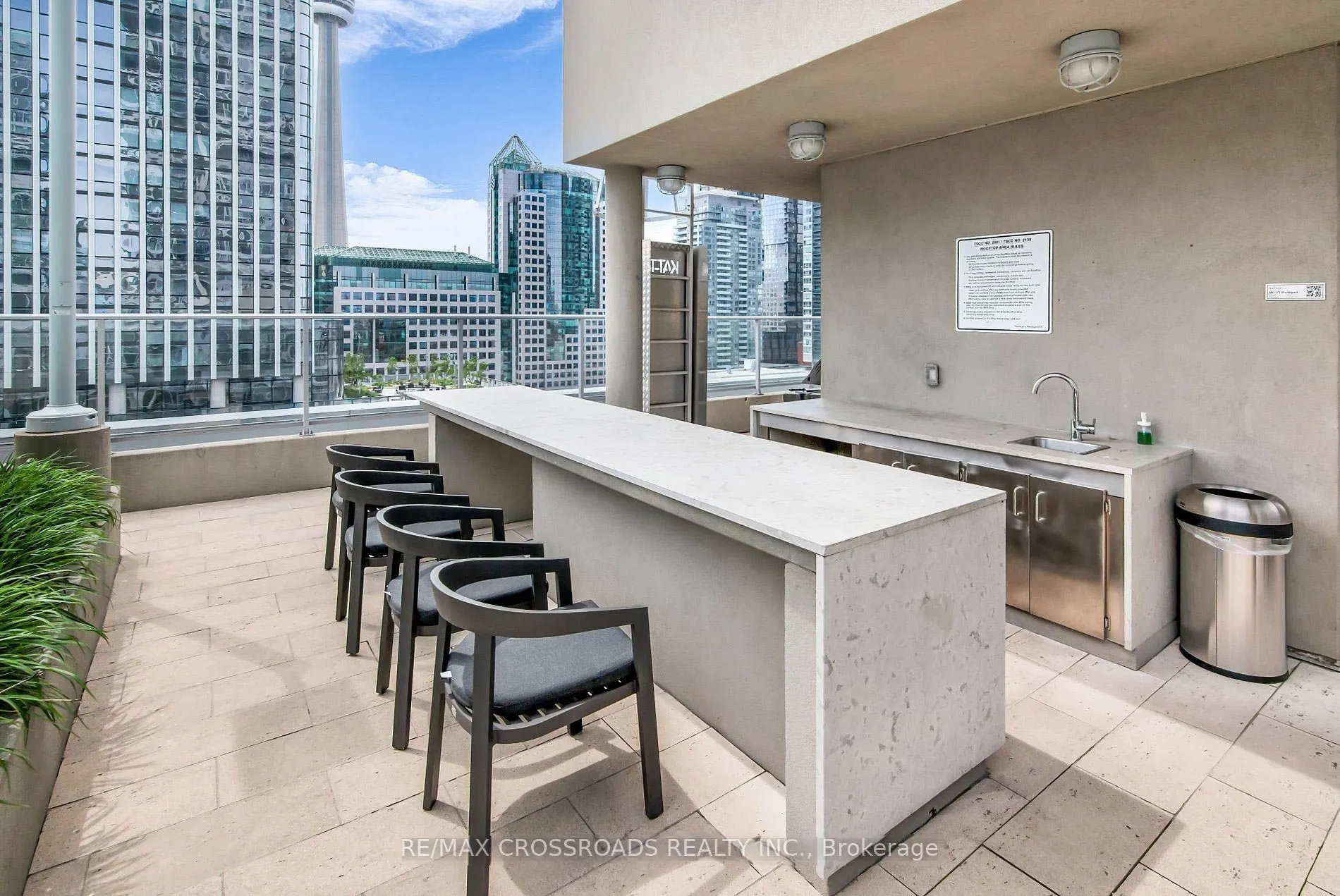 21 Nelson Street, #615