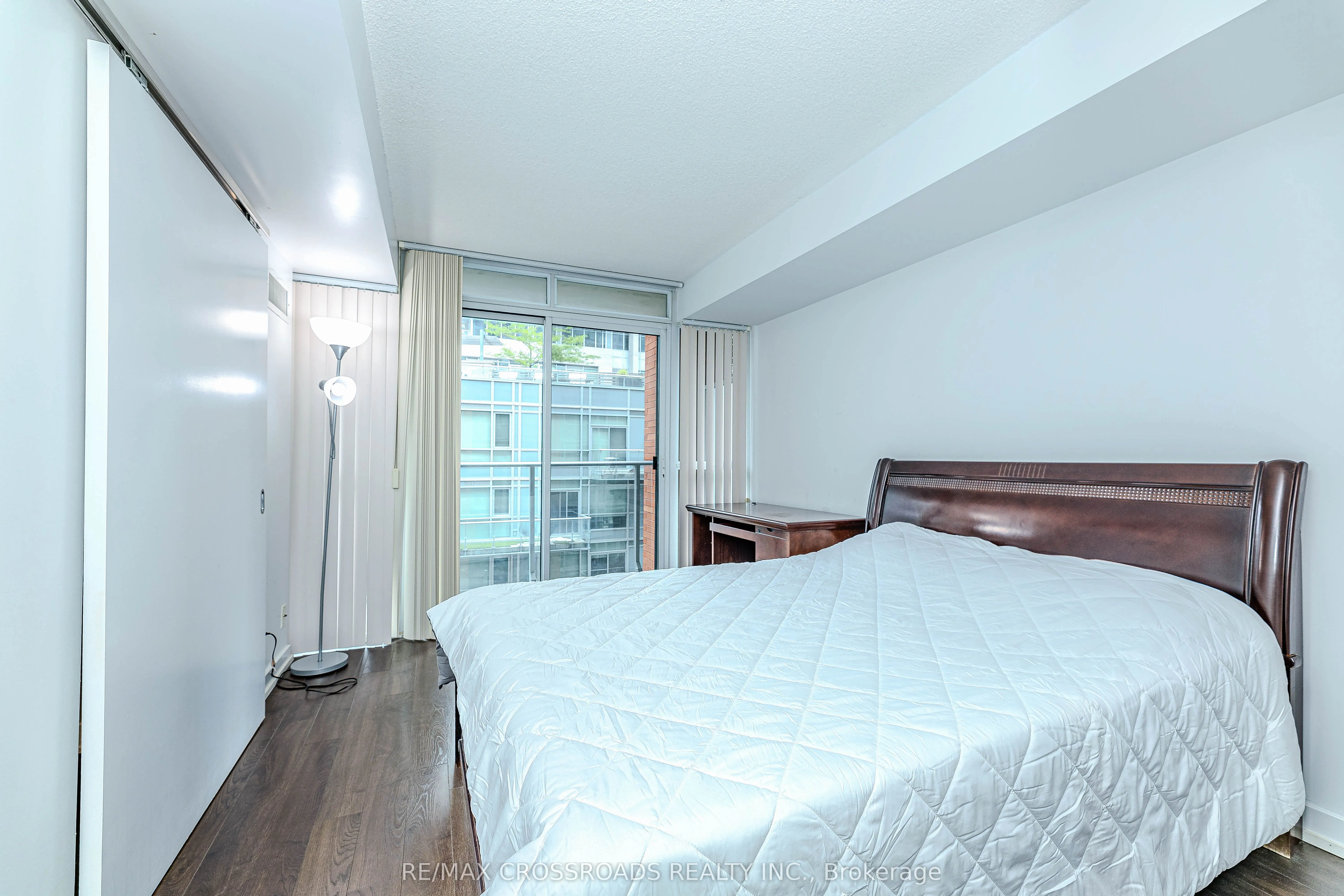 21 Nelson Street, #615
