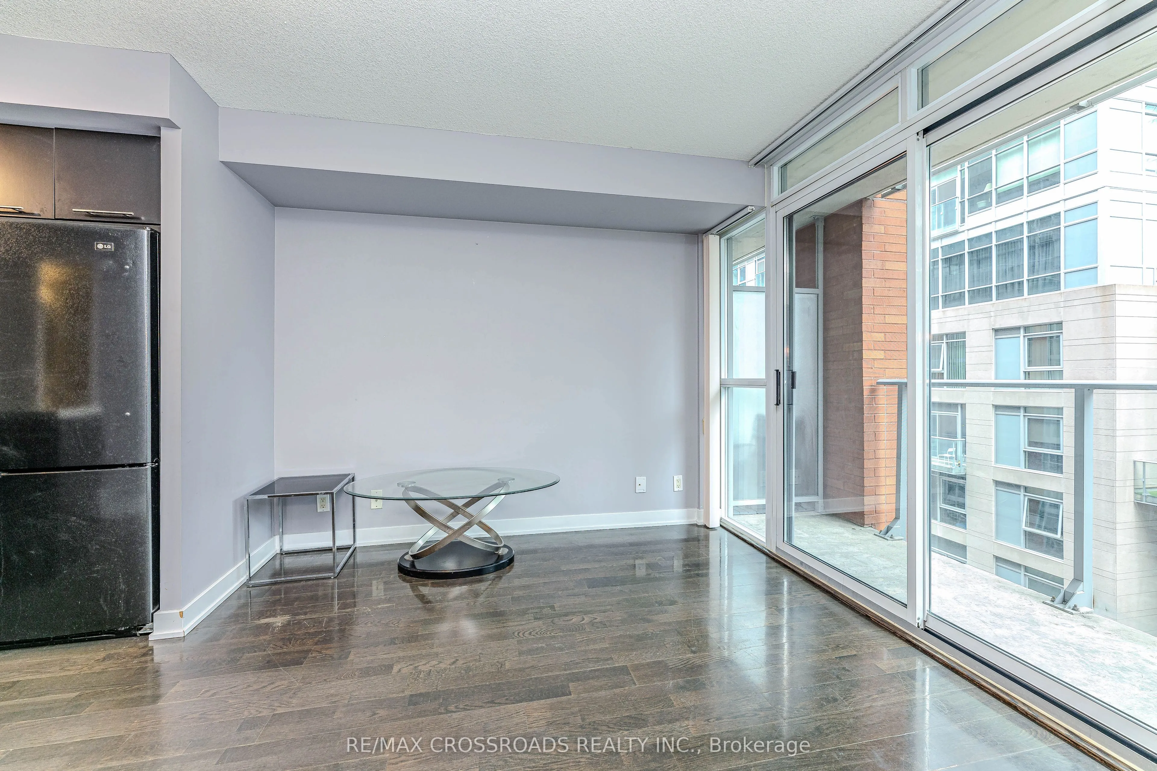 21 Nelson Street, #615