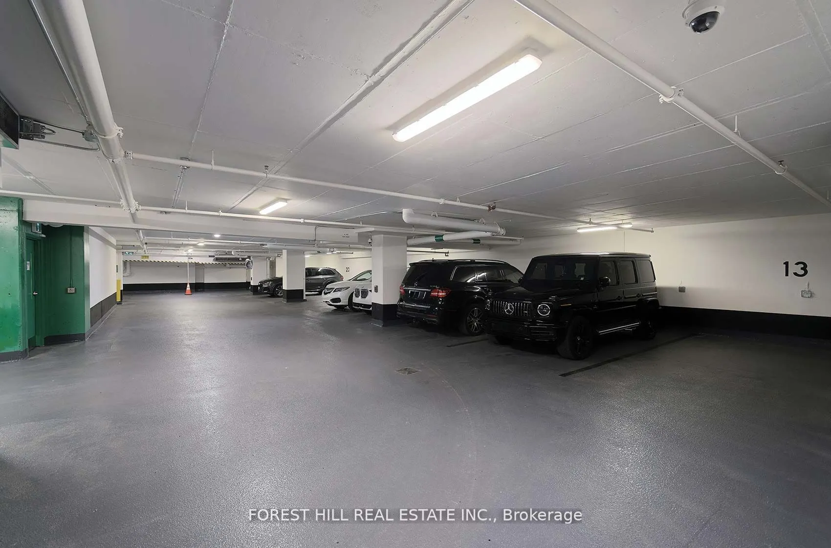 128 Hazelton Avenue, #401