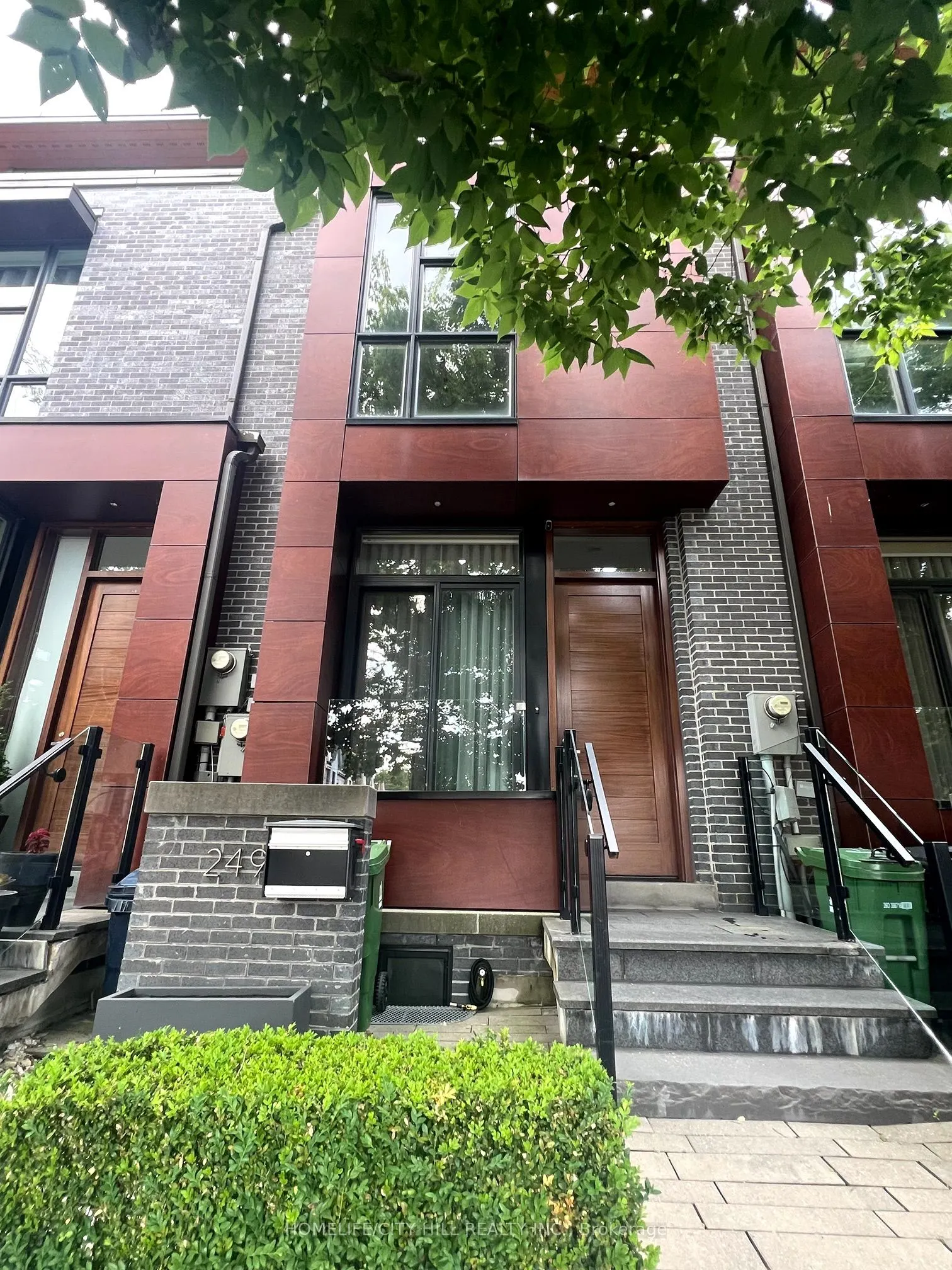 249 Claremont Street