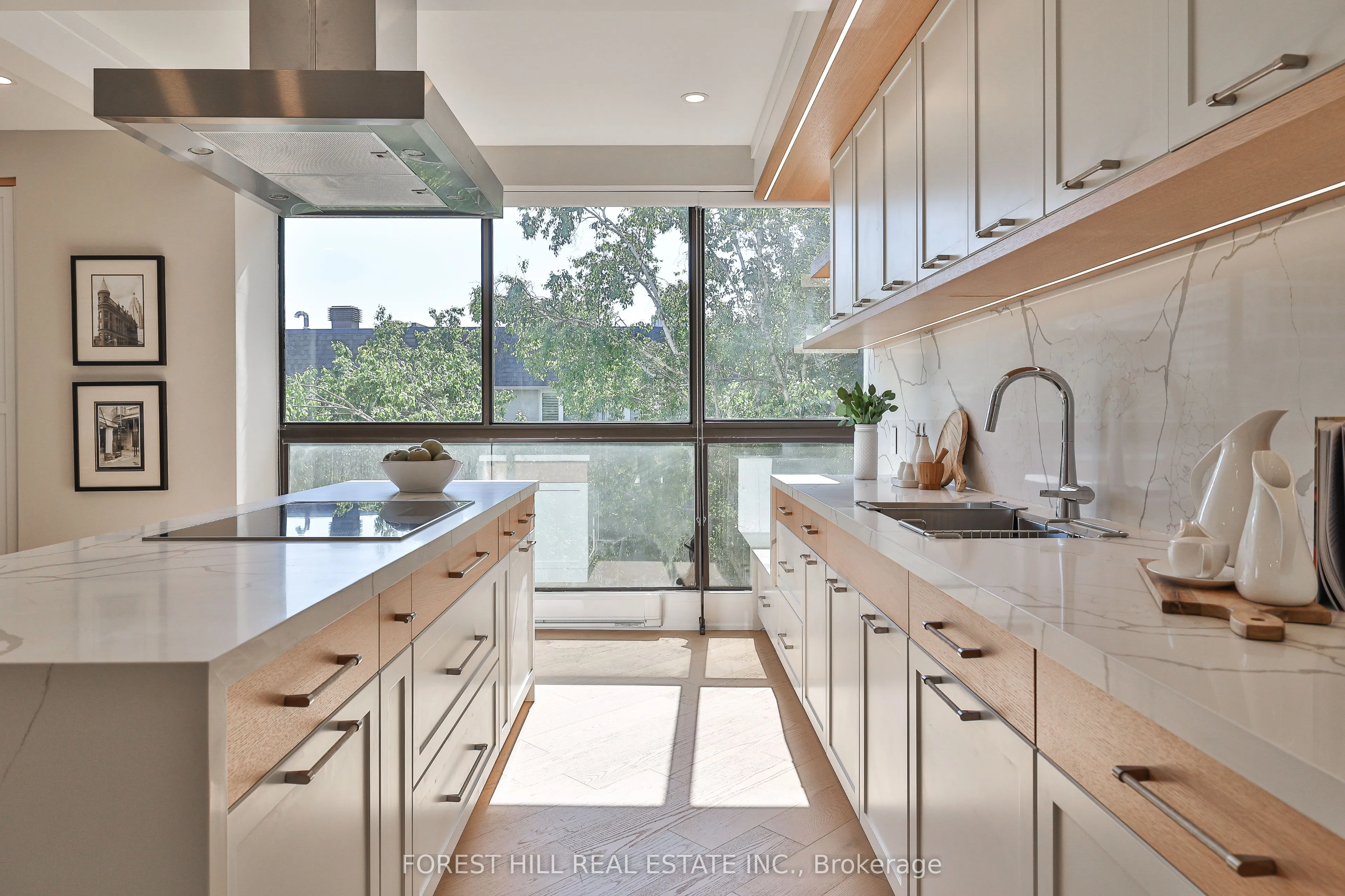 342 Spadina Road, #301