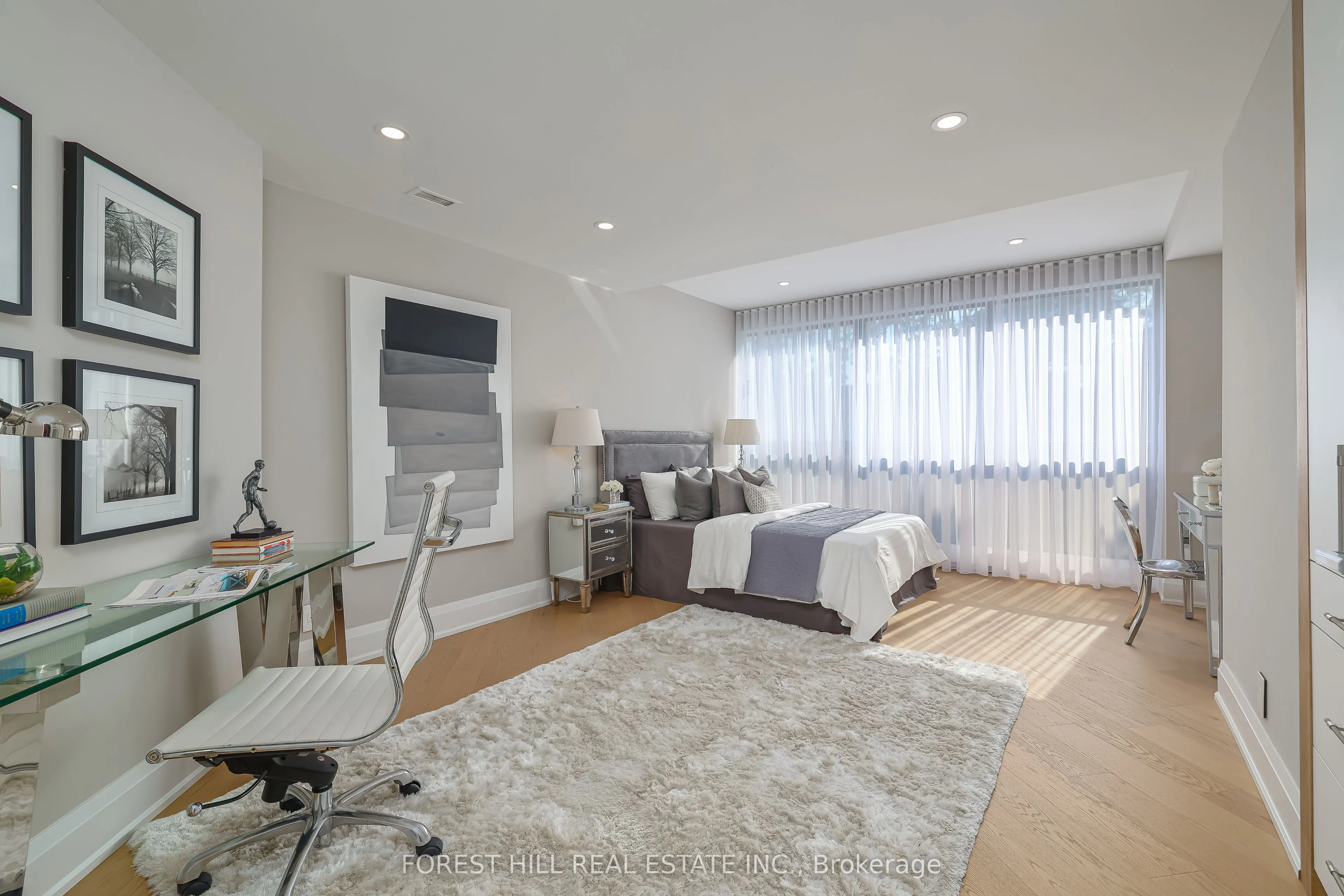 342 Spadina Road, #301