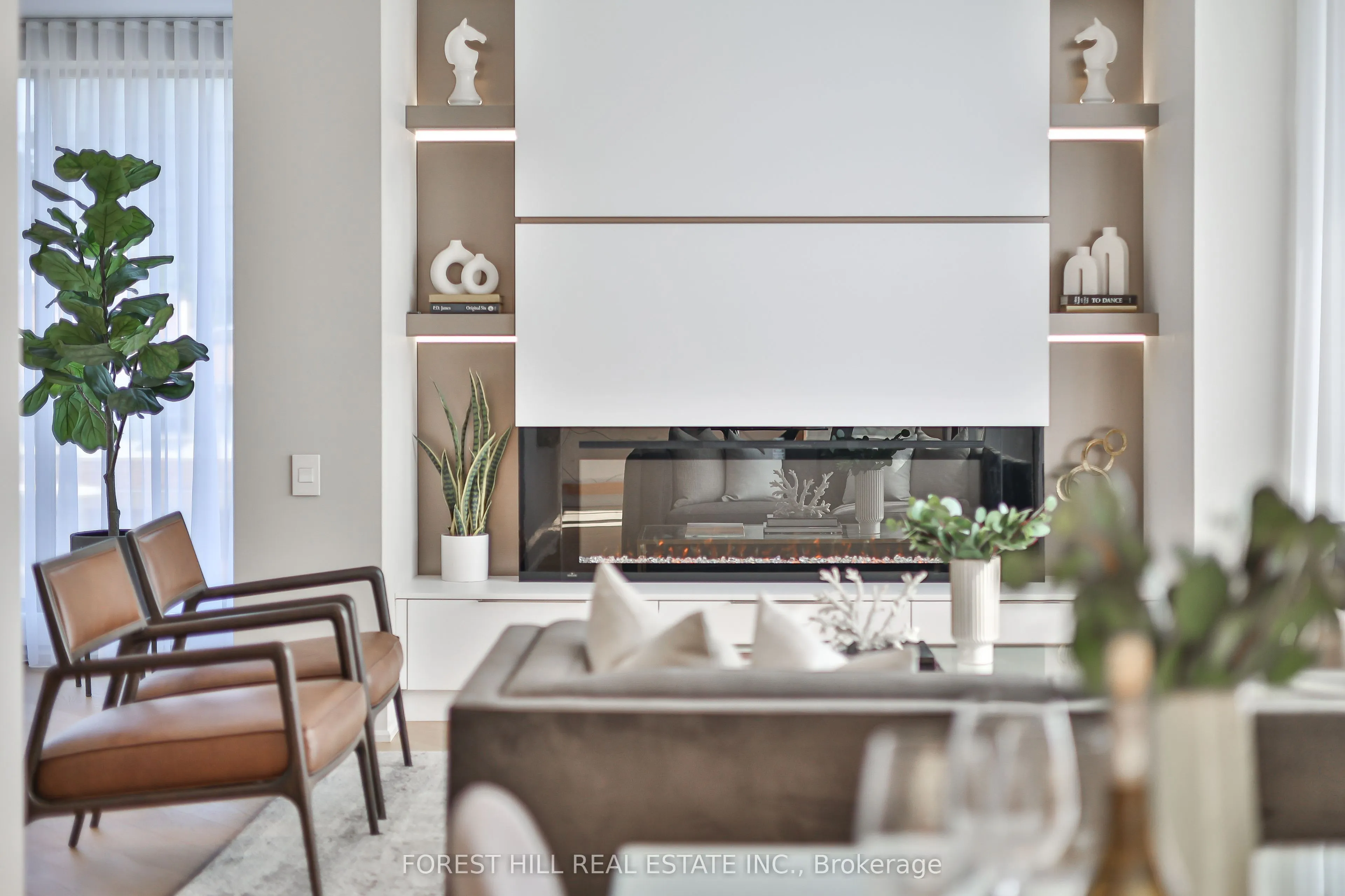 342 Spadina Road, #301