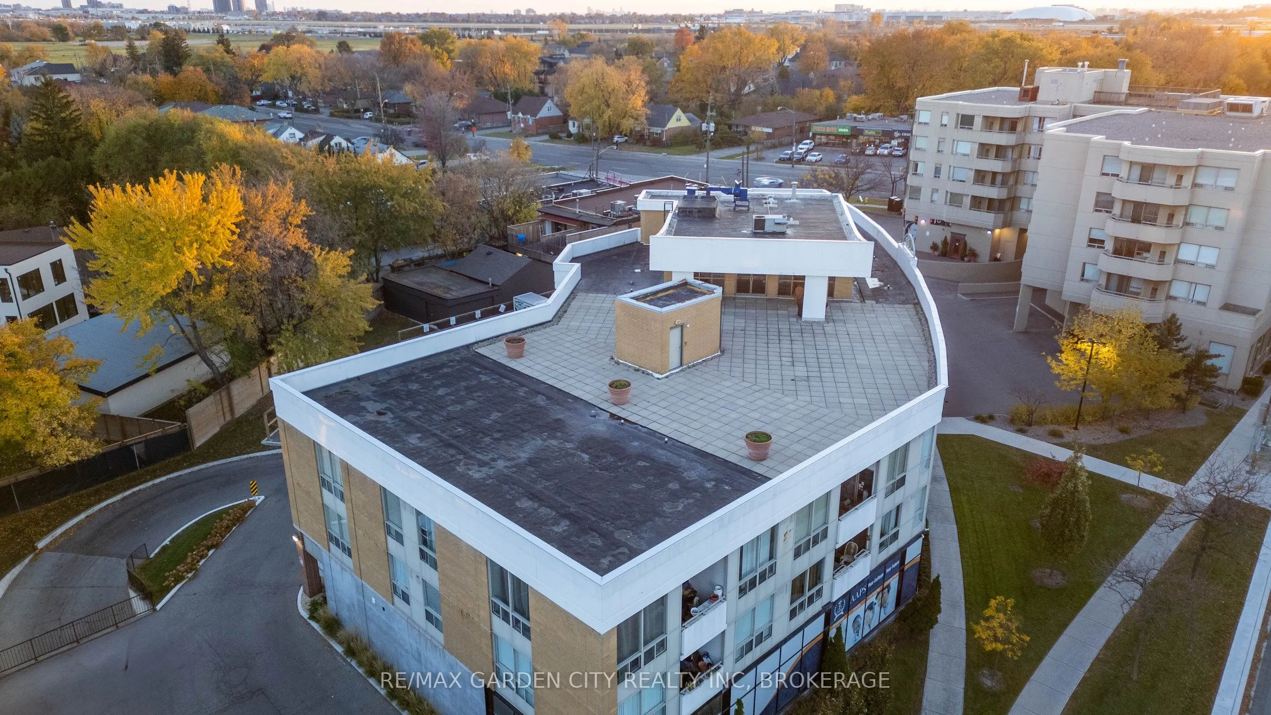 897 Sheppard Avenue W, #202