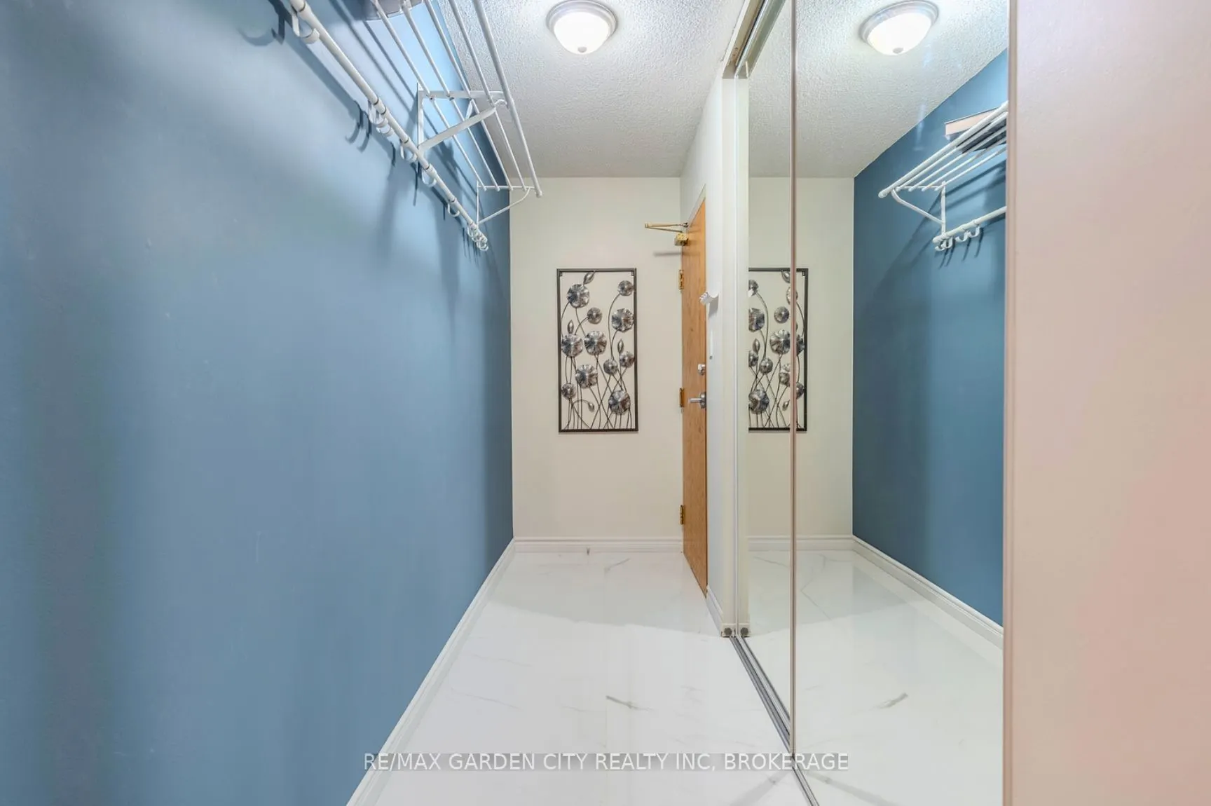 897 Sheppard Avenue W, #202