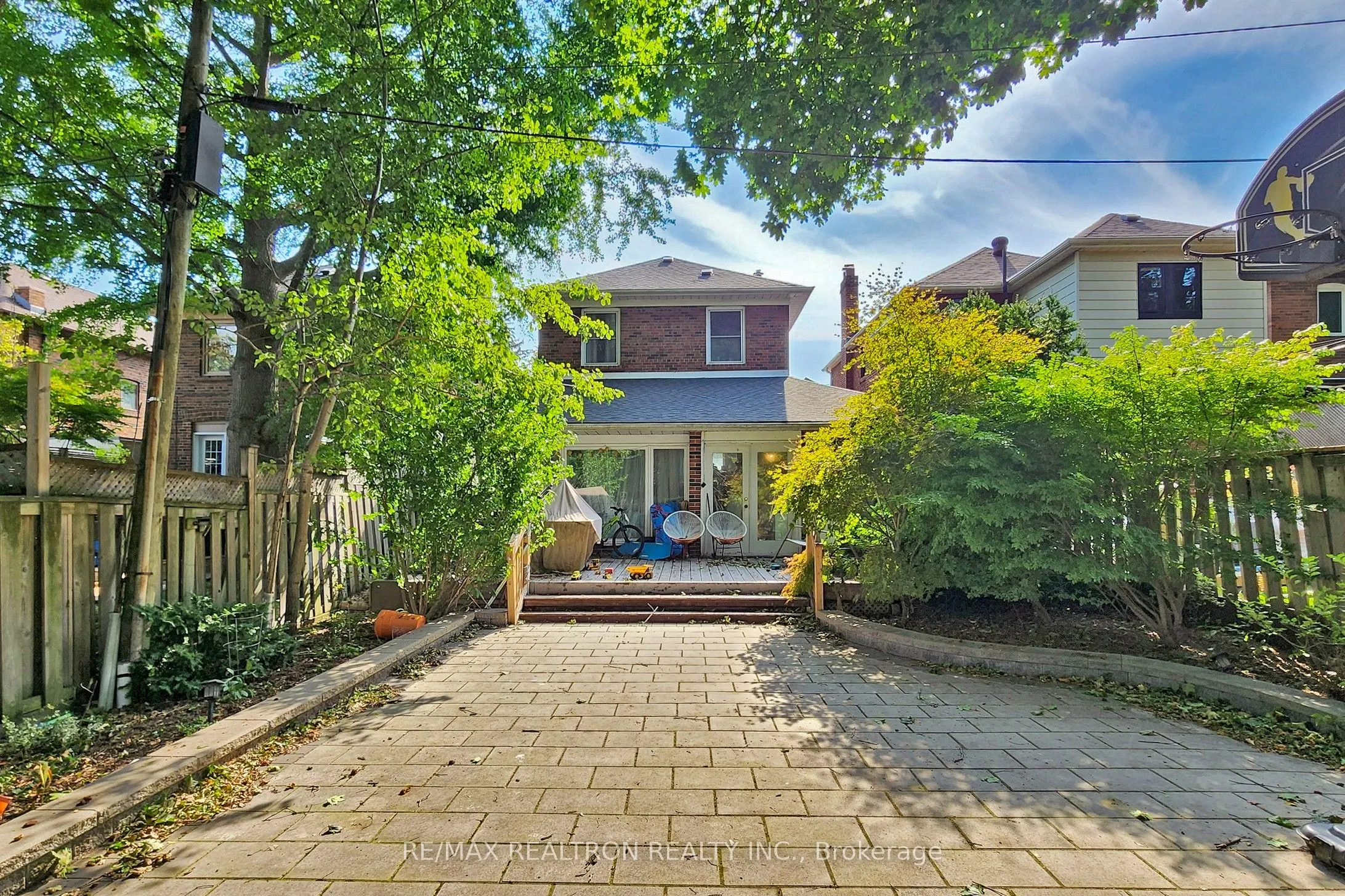 88 Lawrence Avenue E, #Basement