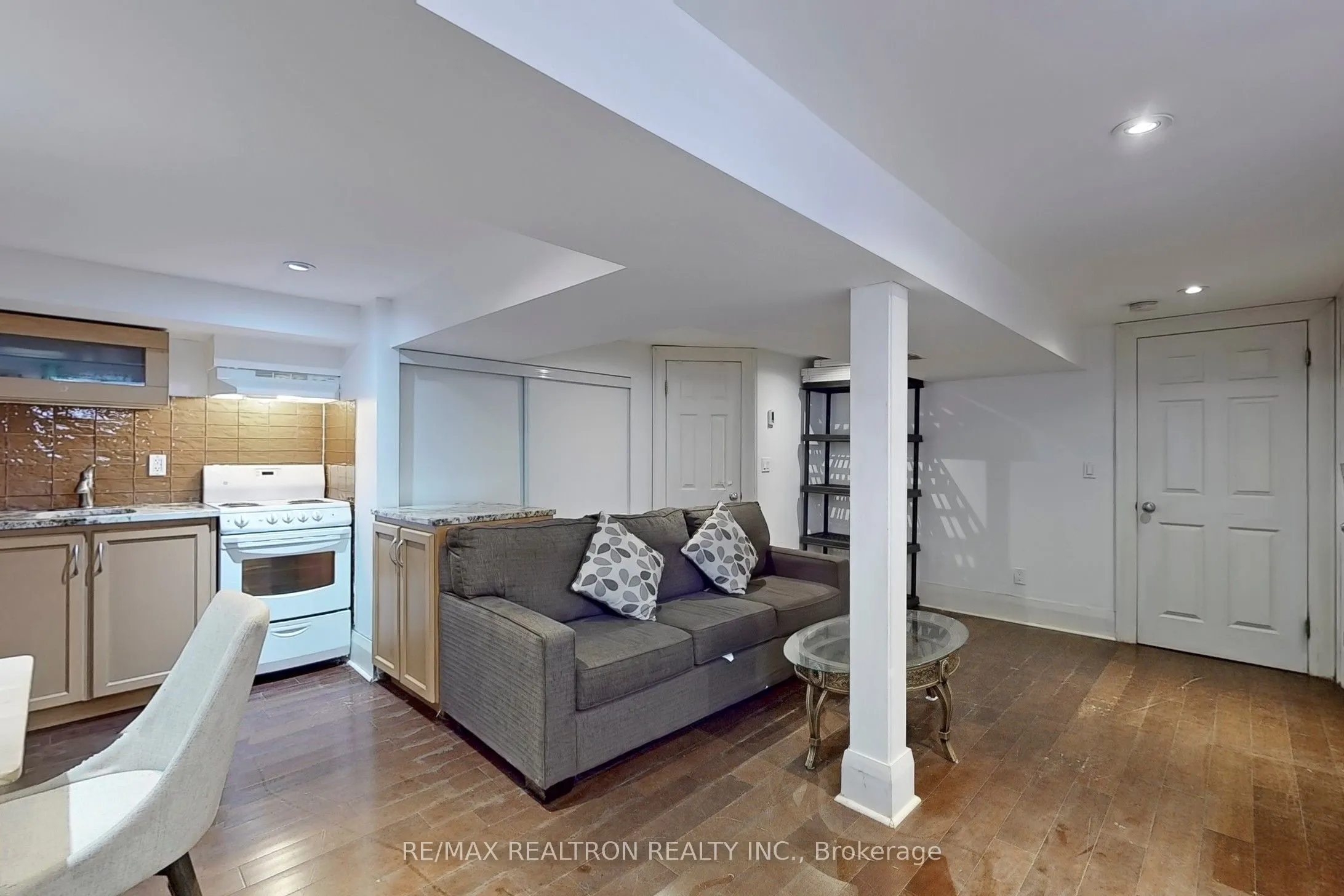 88 Lawrence Avenue E, #Basement