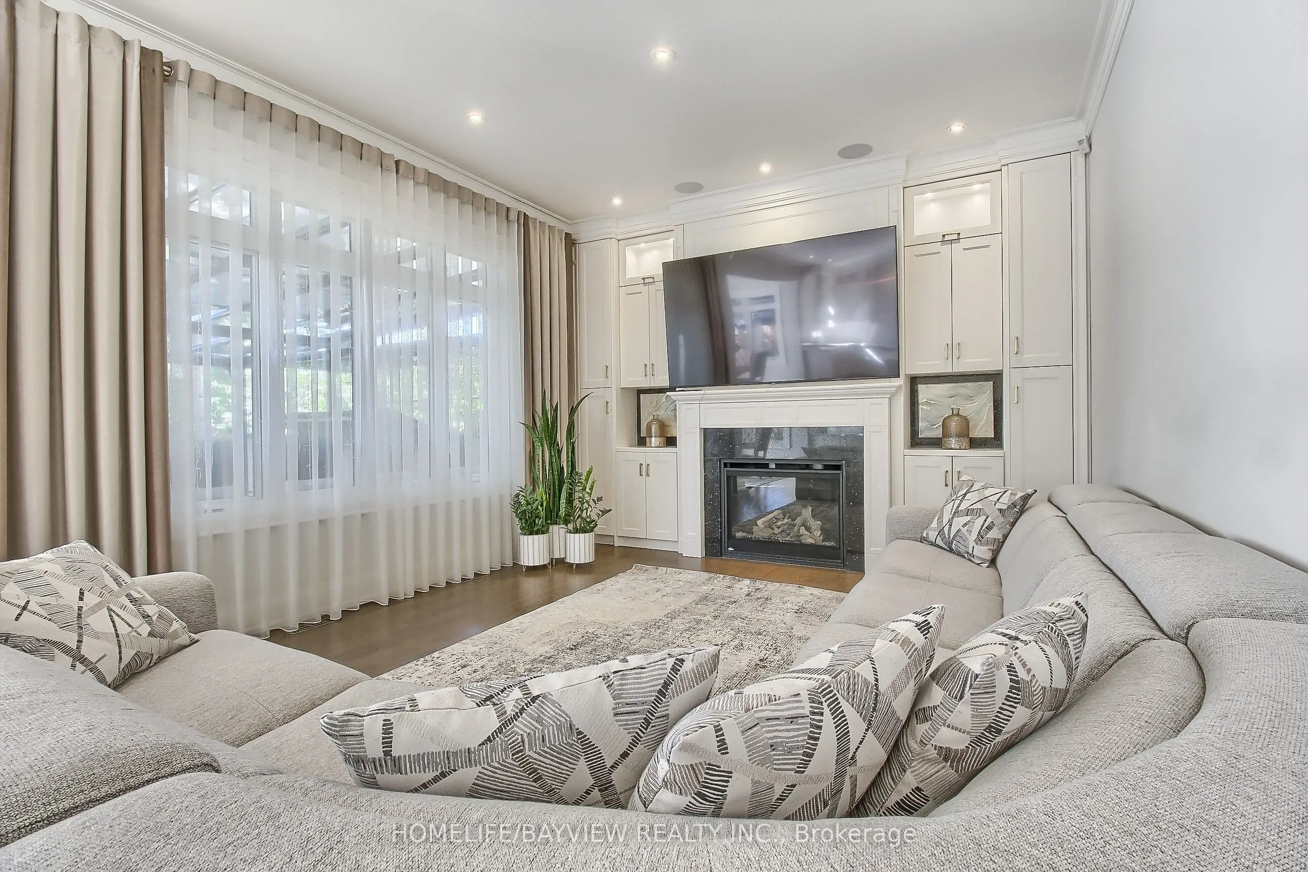 41 Transwell Avenue