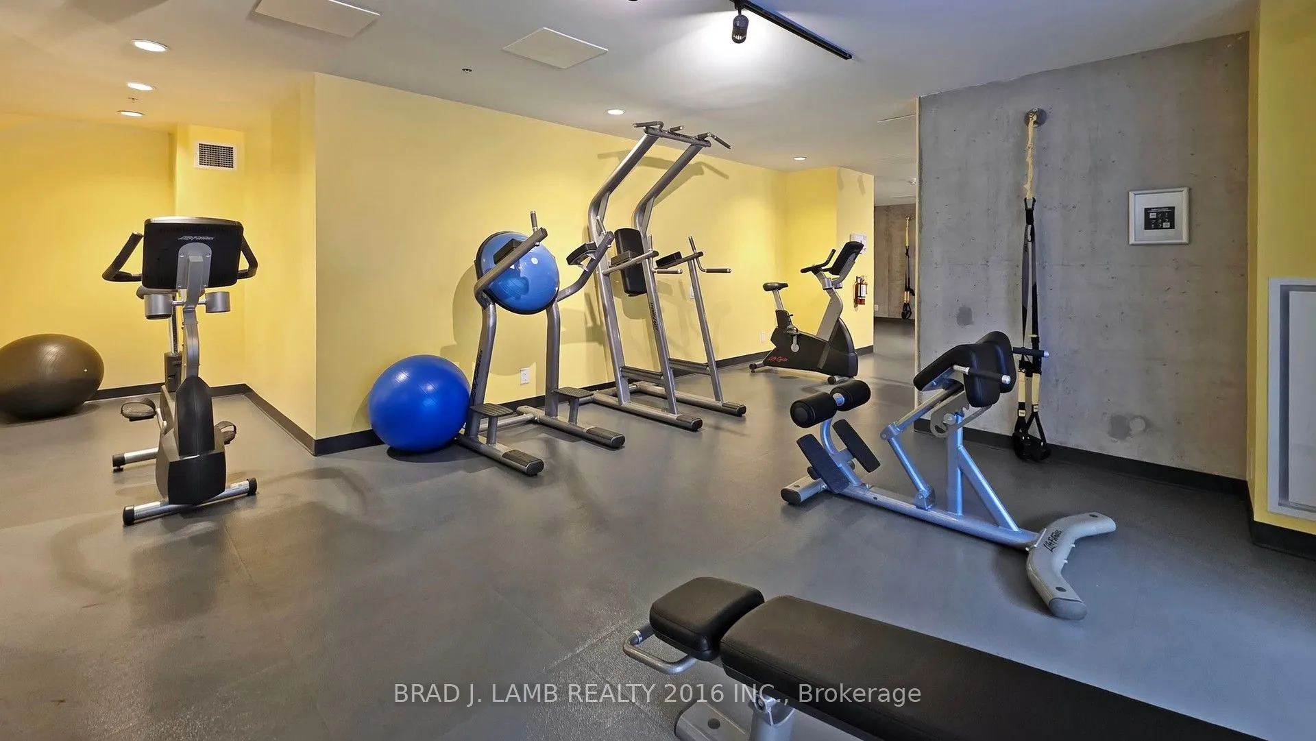 39 Brant Street W, #518