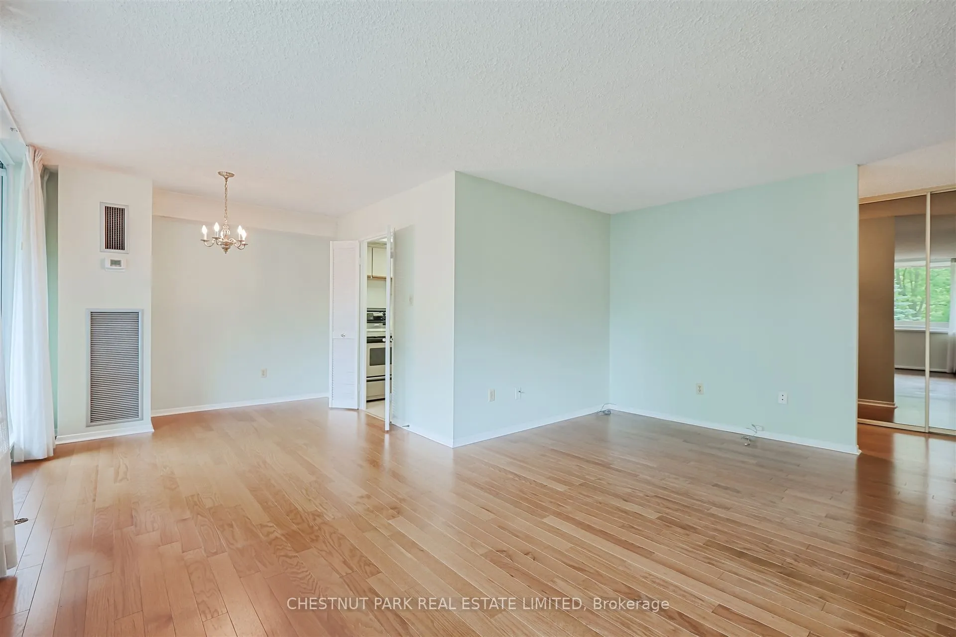 75 Wynford Heights Crescent, #305