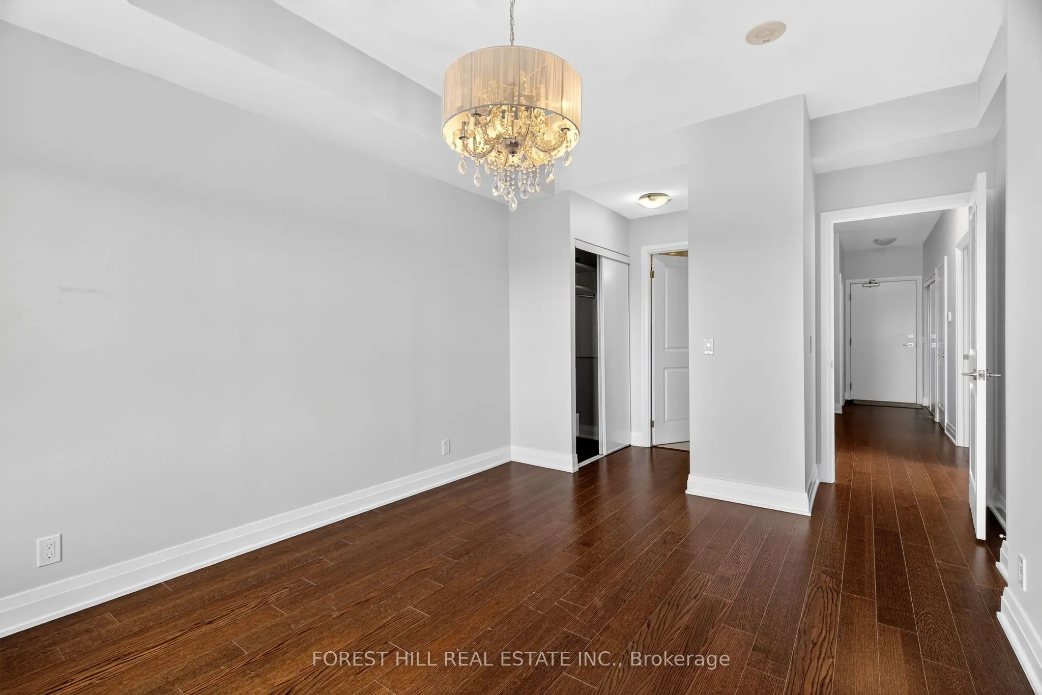 530 St Clair Avenue W, #1608