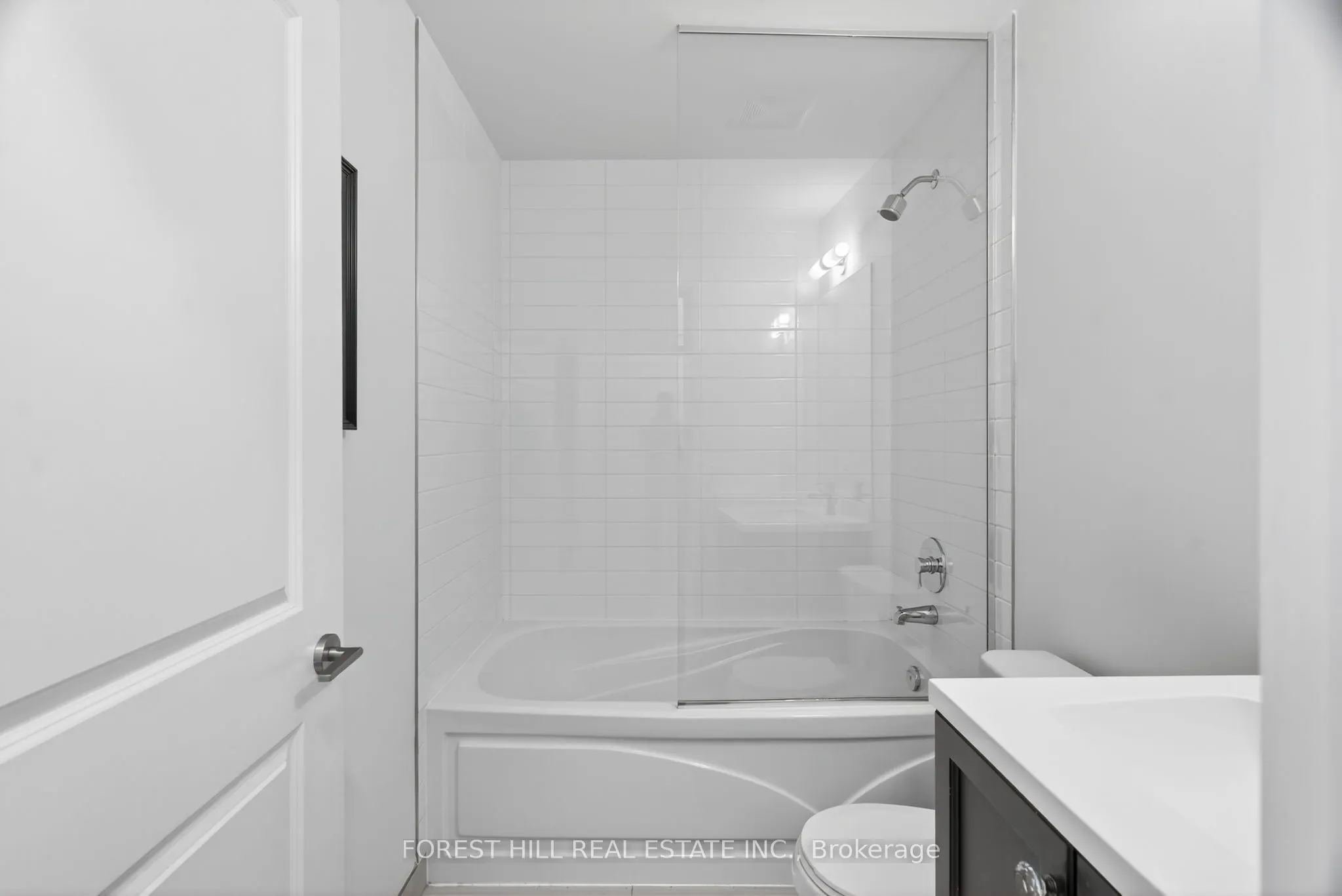 530 St Clair Avenue W, #1608