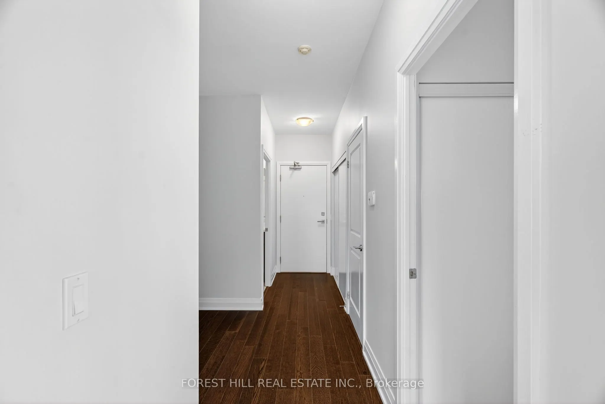 530 St Clair Avenue W, #1608
