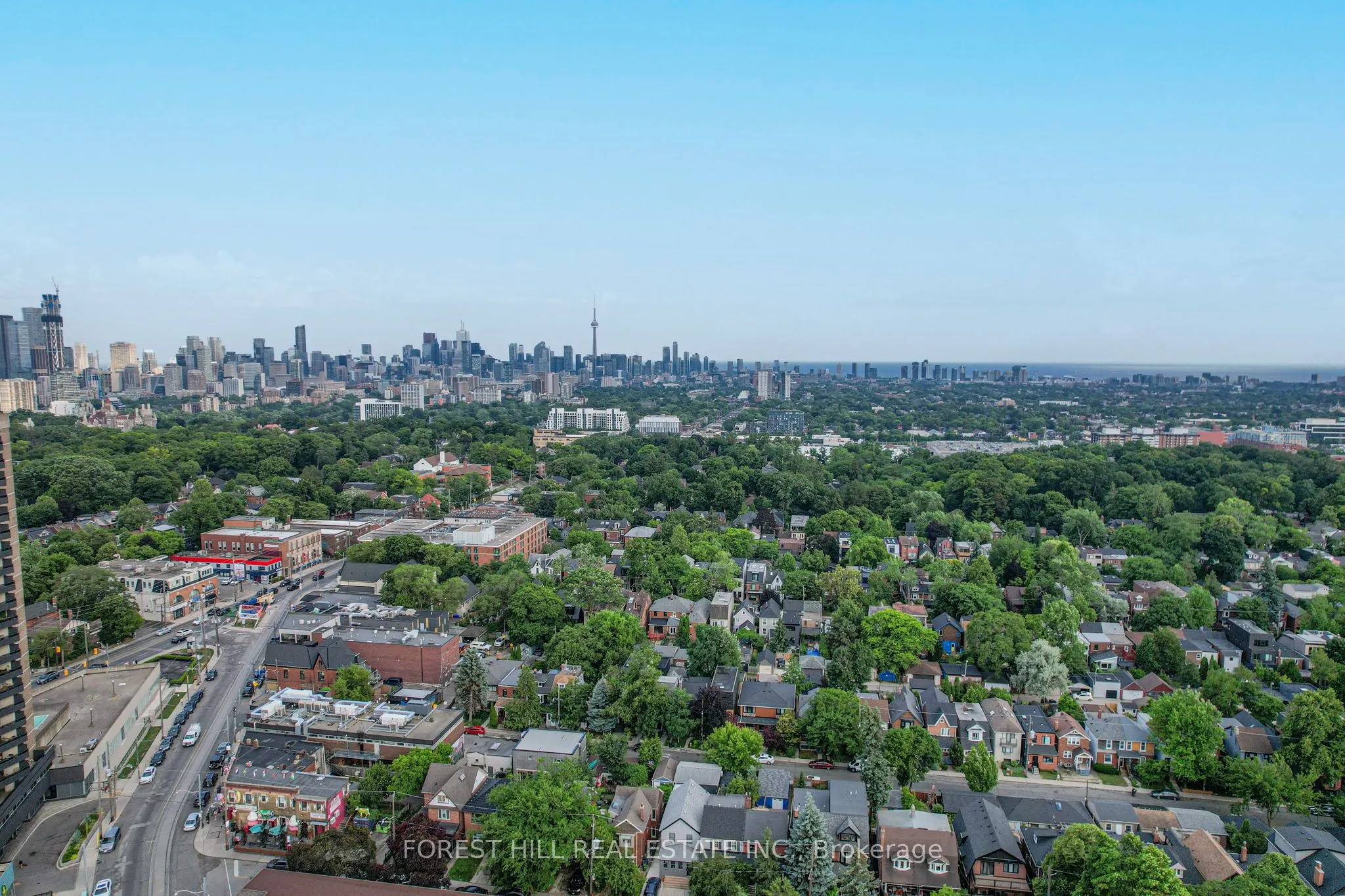 530 St Clair Avenue W, #1608