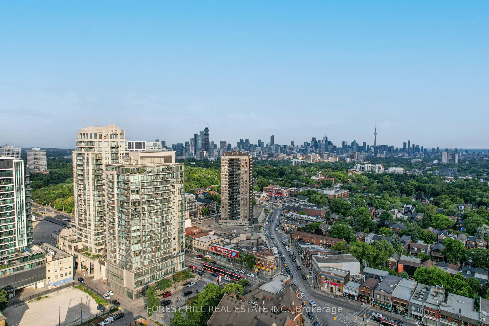530 St Clair Avenue W, #1608