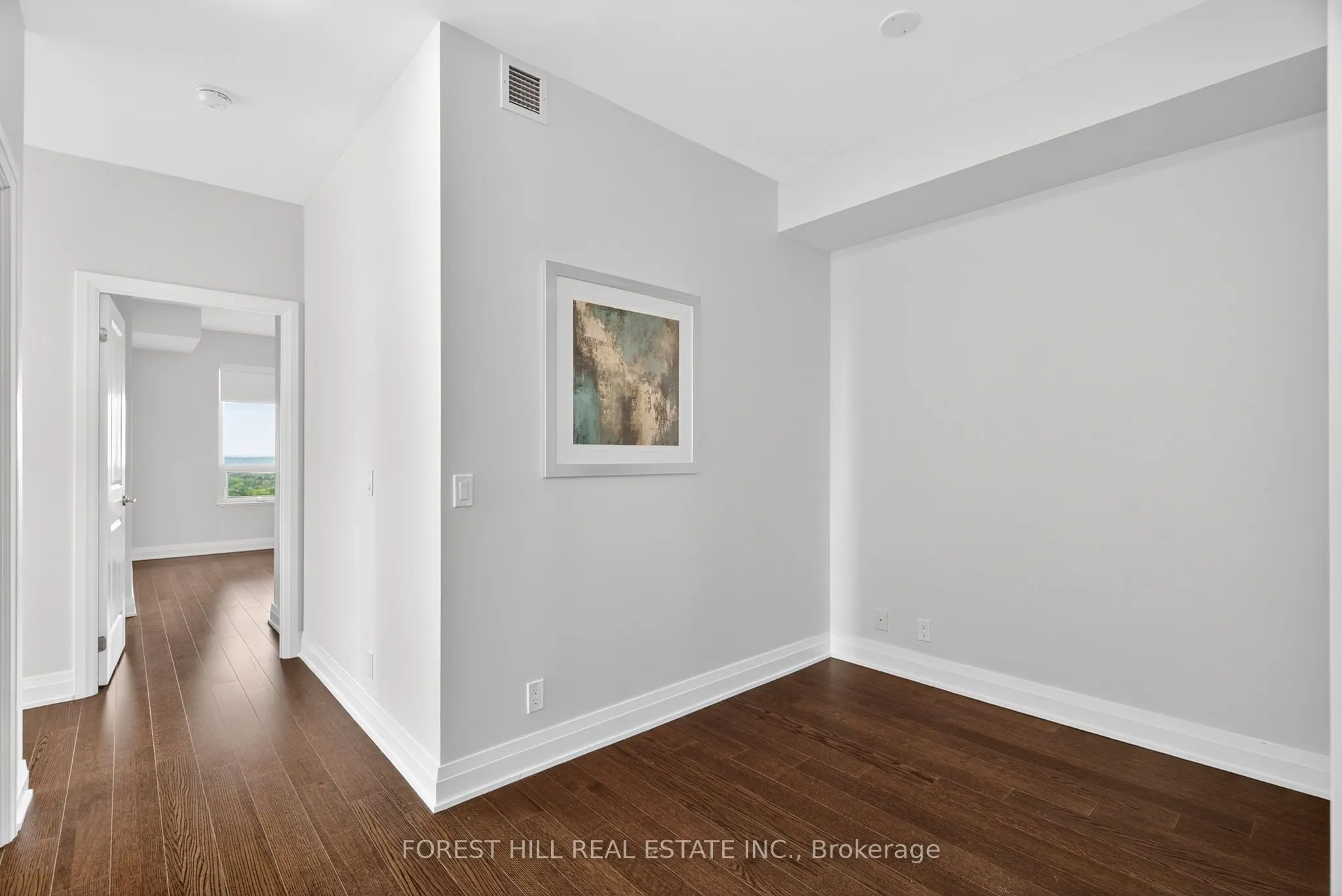 530 St Clair Avenue W, #1608