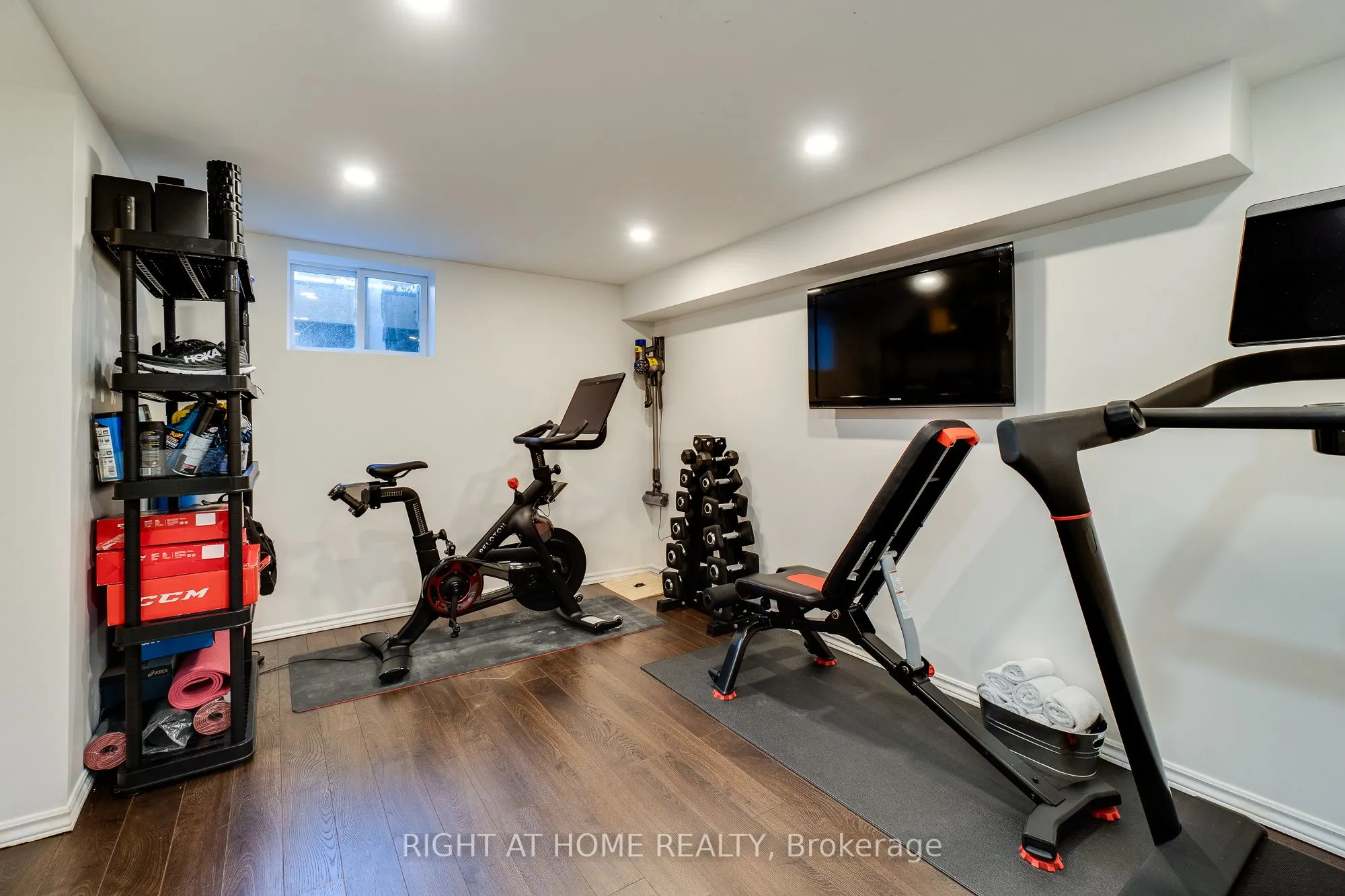 92 Ridgevale Drive